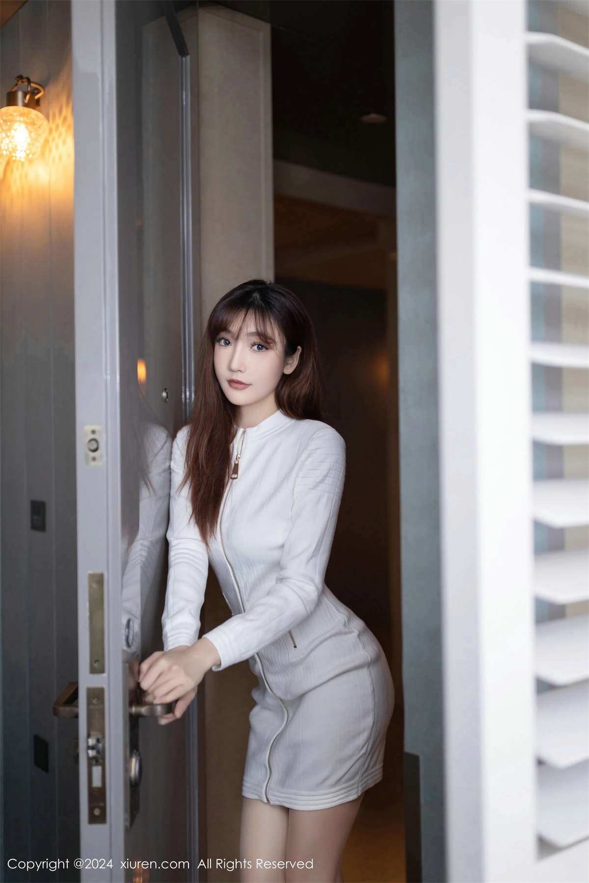 图片[2]-Xiuren秀人网 2024.03.14 No.8233 陆萱萱-日更街拍