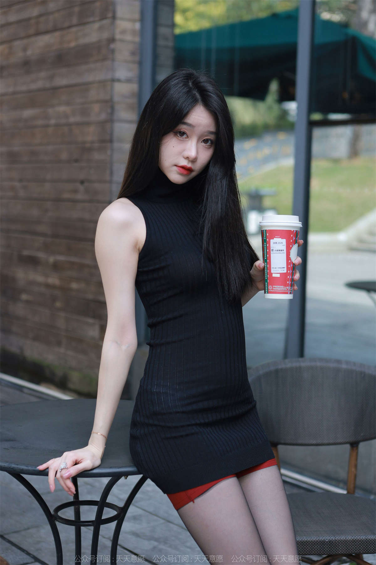 IESS异思趣向 2022.03.20 丝享家1034：佳爷特辑 经典红黑-日更街拍