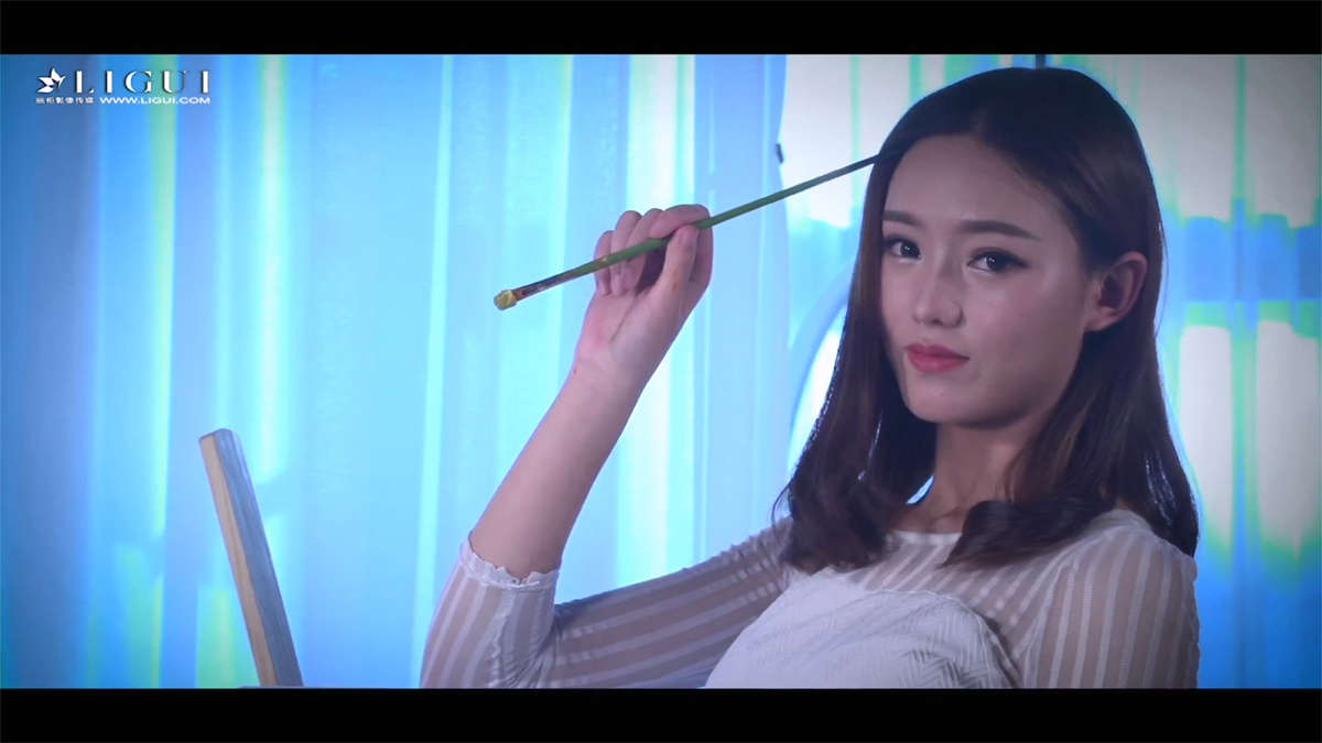 Ligui丽柜视频 2017.12.21 敏儿 美足写生-日更街拍