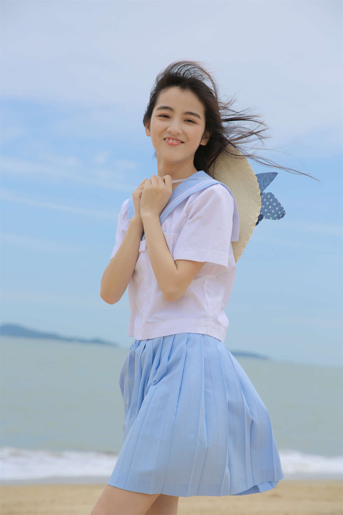 YITUYU艺图语 2022.07.02 夏日入侵 瑶-日更街拍