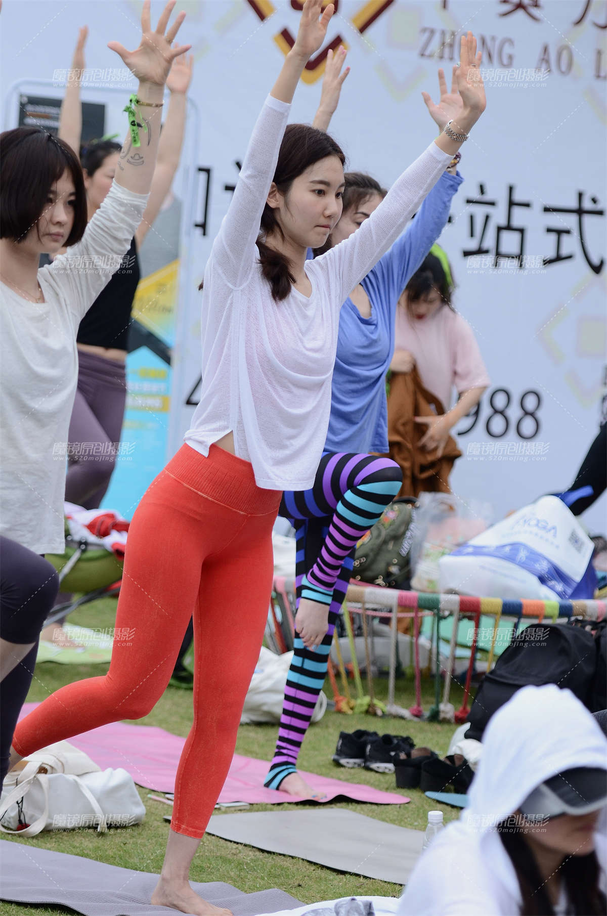 图片[2]-【神摄手赛帖】惹眼的红色-日更街拍