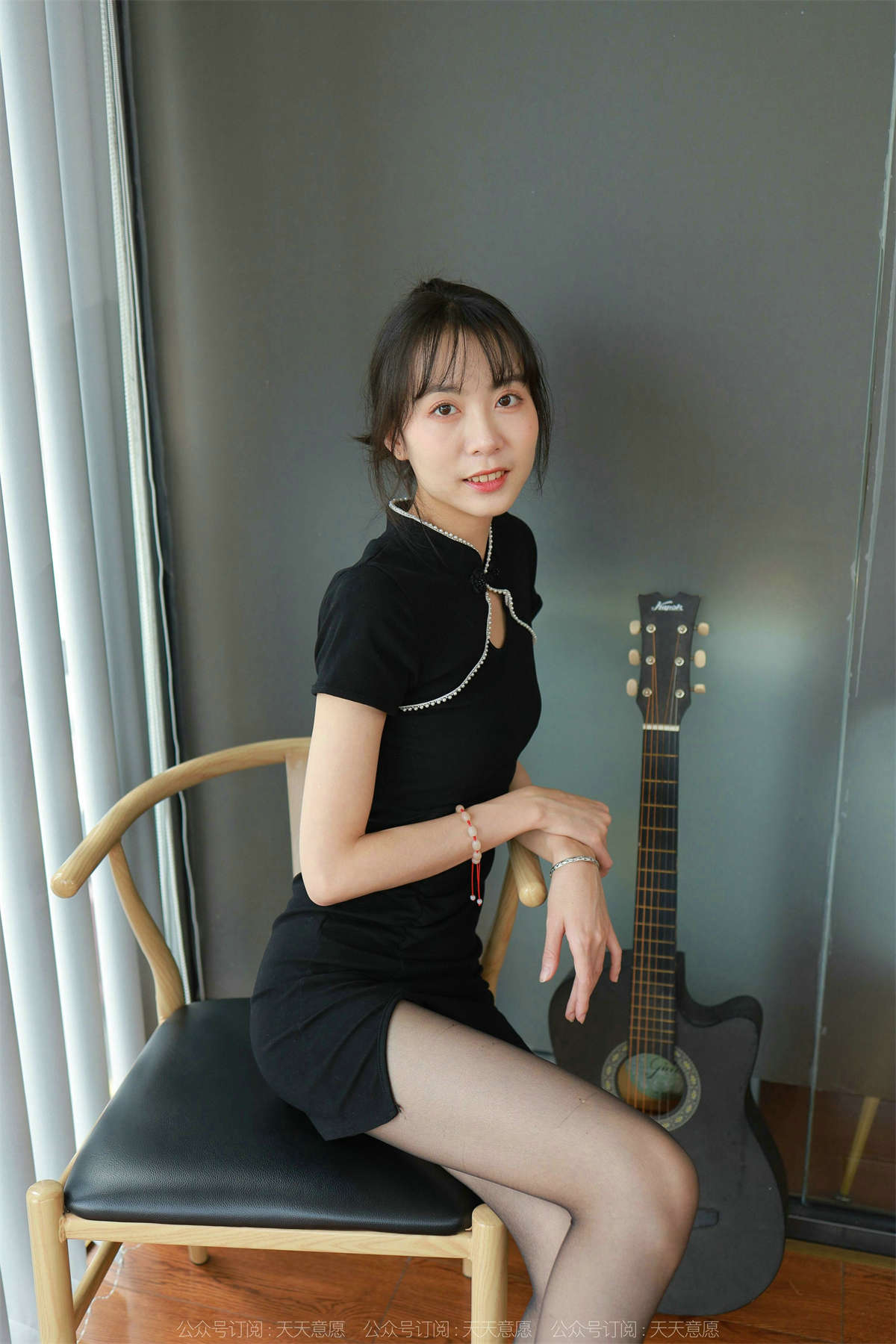 IESS异思趣向 2022.03.06 丝享家1020：团团 长腿黑色旗袍-日更街拍