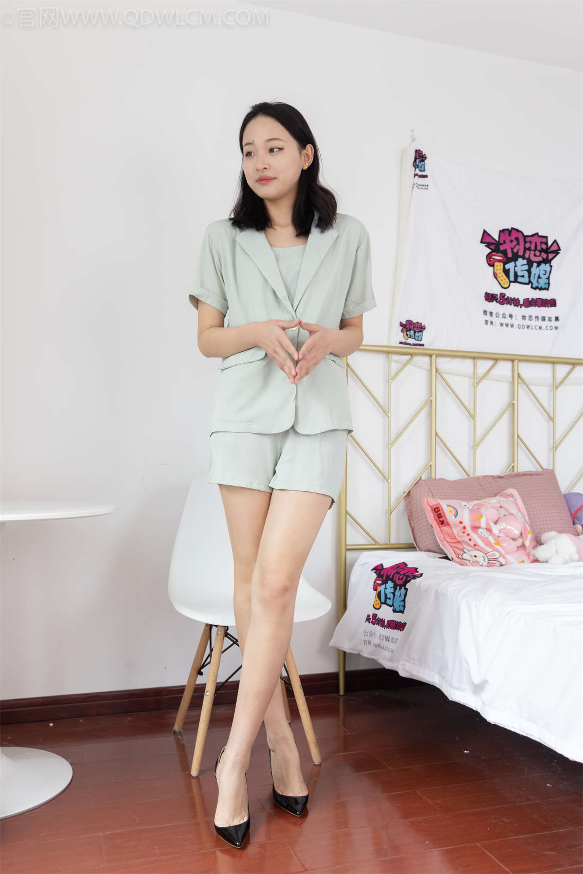 图片[2]-物恋传媒 NO.1131 夏夏-街边咖啡厅-日更街拍