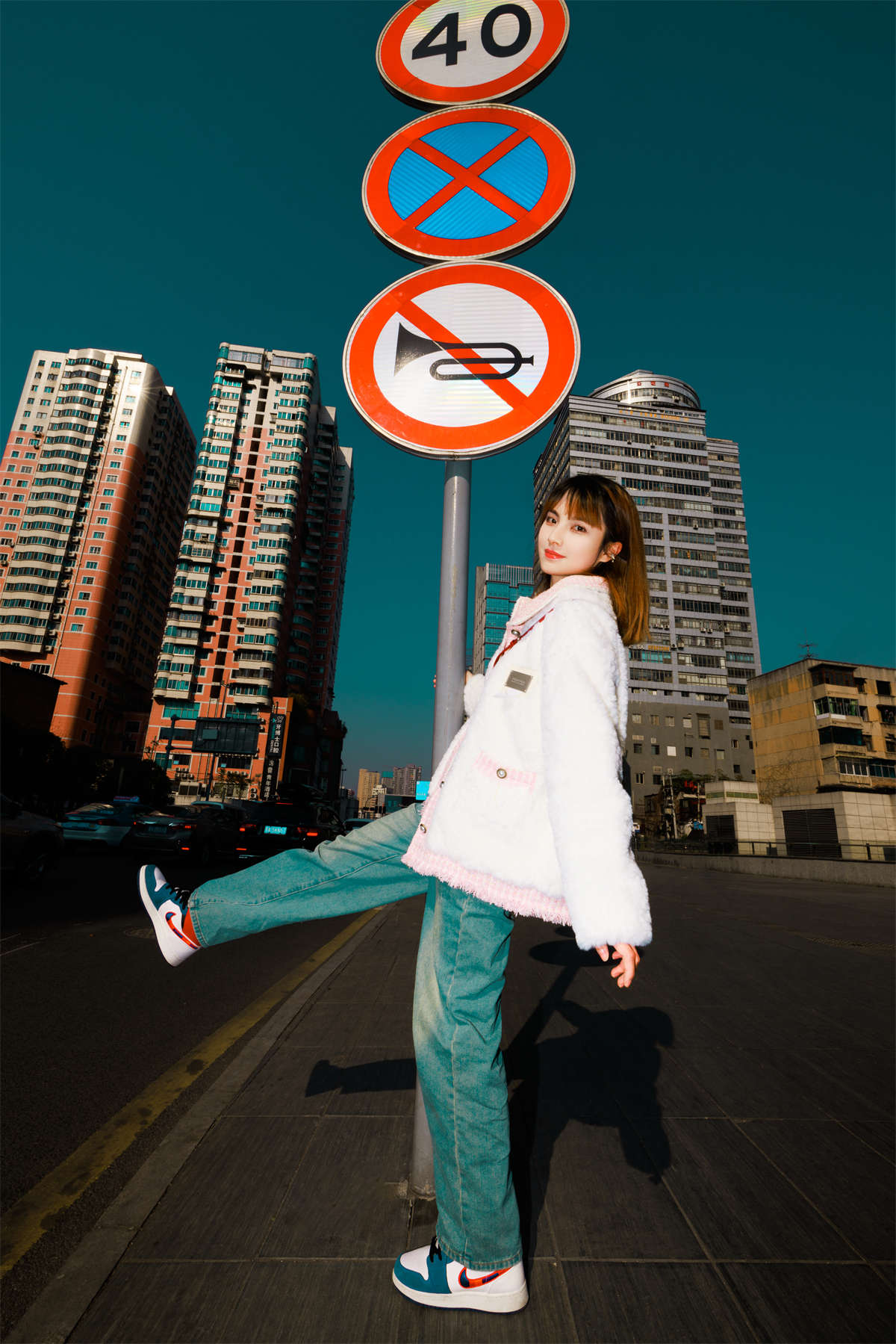 YITUYU艺图语 2023.06.12 晴天街拍 妮妮-日更街拍