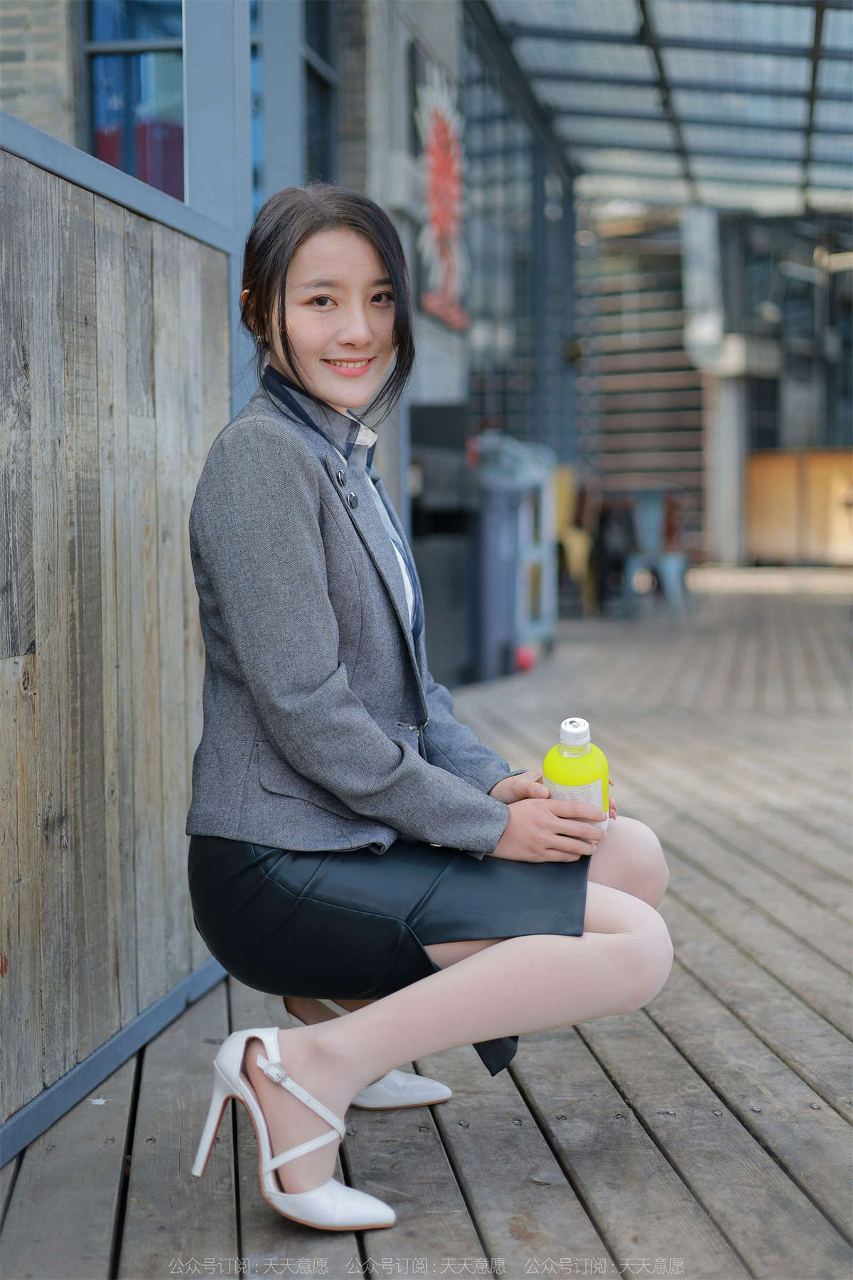 图片[2]-IESS异思趣向 2022.04.22 丝享家1067：婉萍 转角遇见她-日更街拍