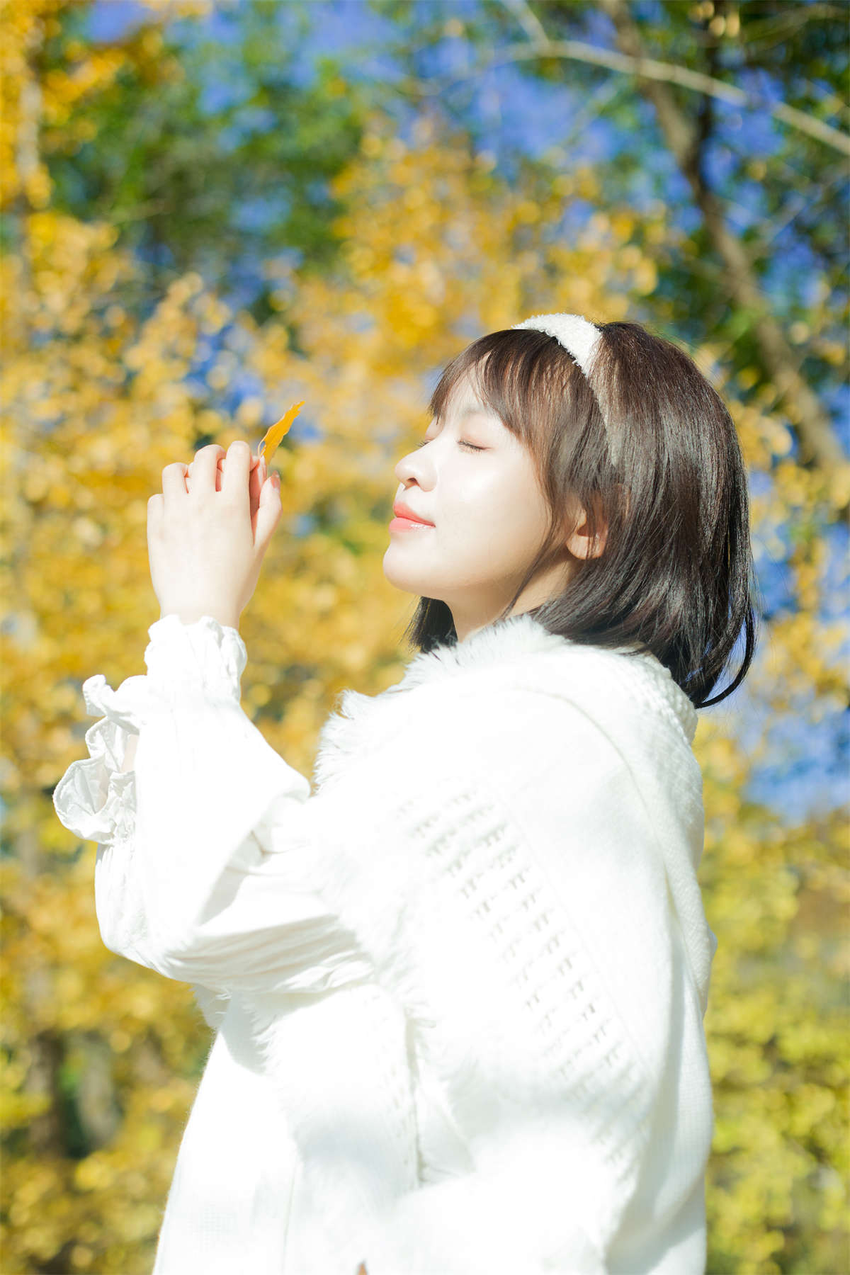 YITUYU艺图语 2022.09.25 我觉得秋天好像要来了 睡饱了吗插图1