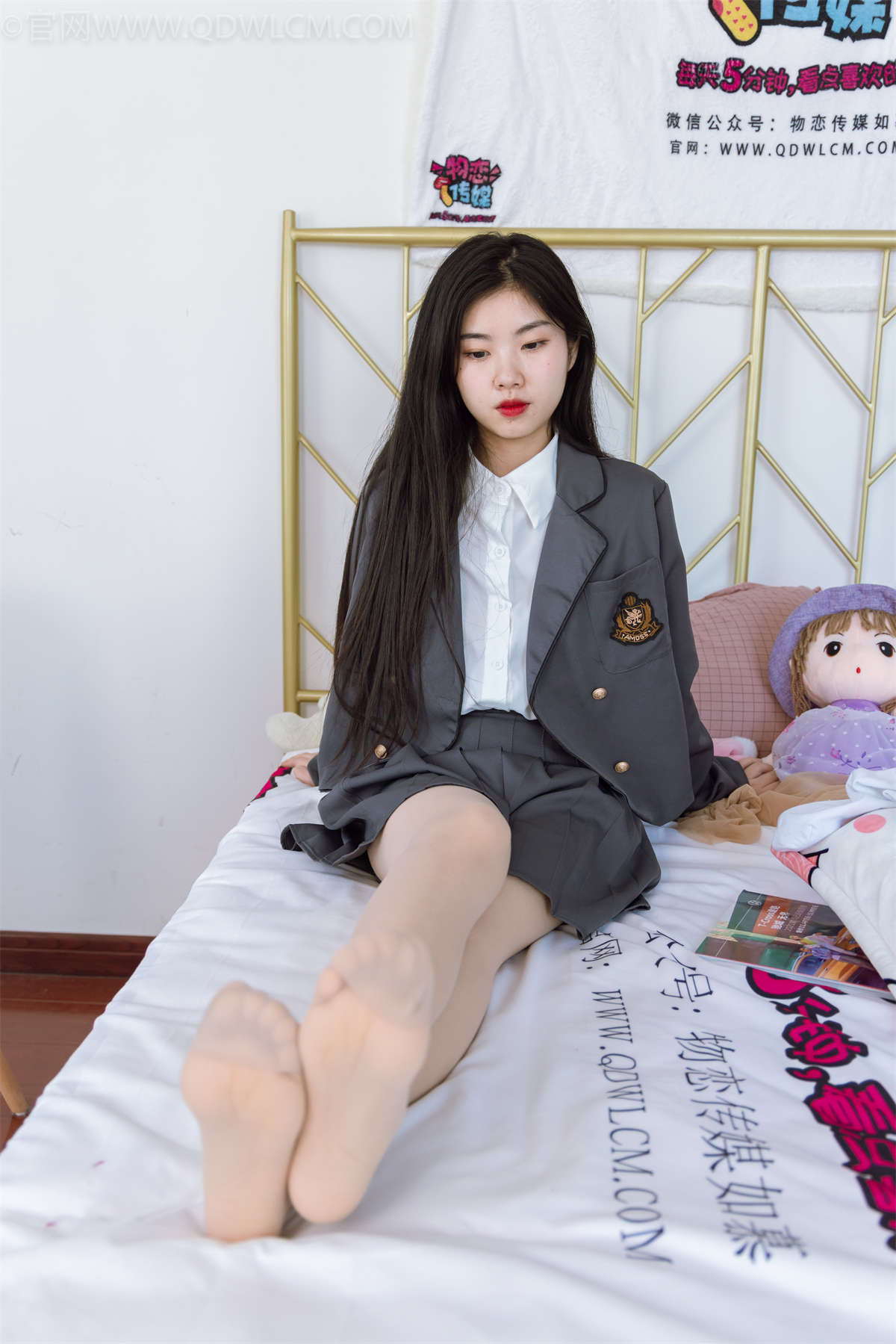 物恋传媒 NO.1132 米米-学院派-日更街拍