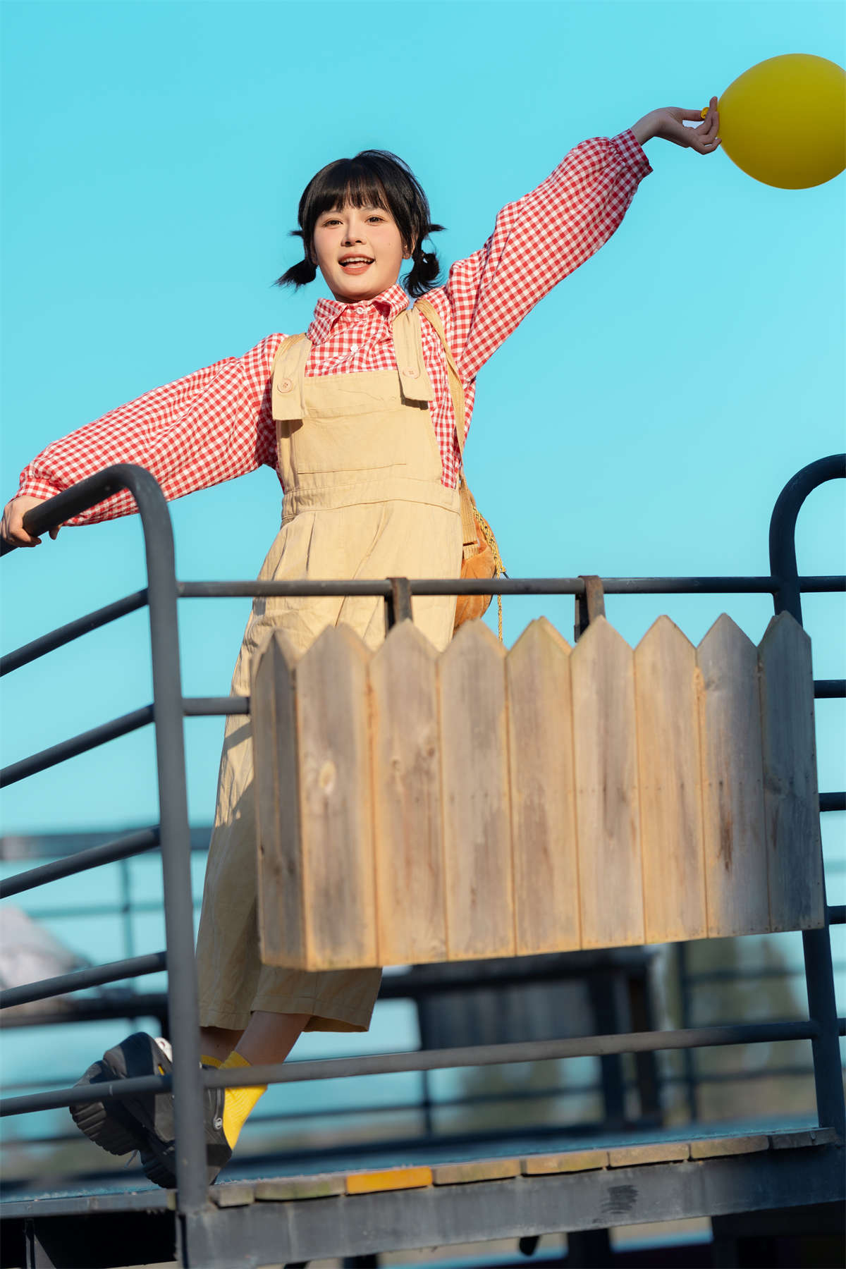 YITUYU艺图语 2025.03.08 青春 小芳插图1