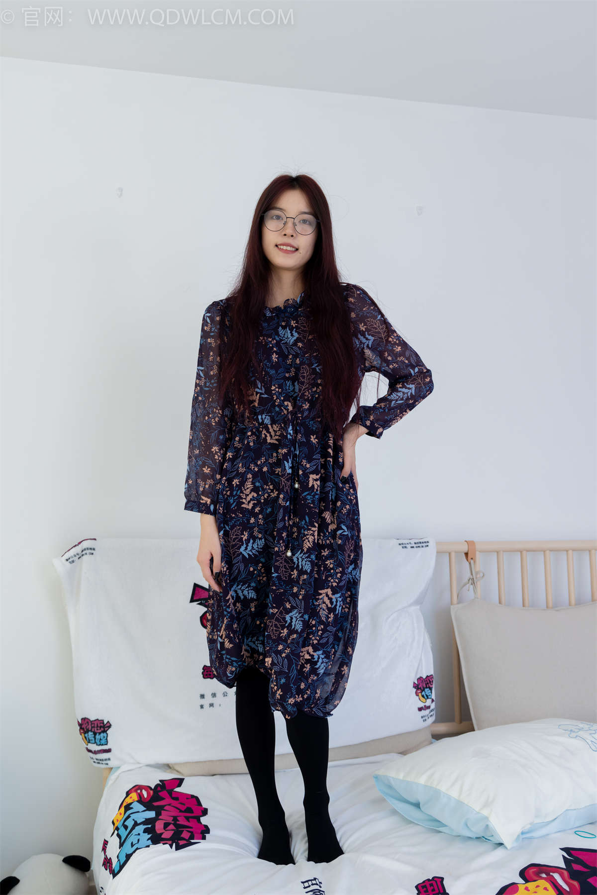 物恋传媒 NO.1820 茯苓-离别开出花-日更街拍