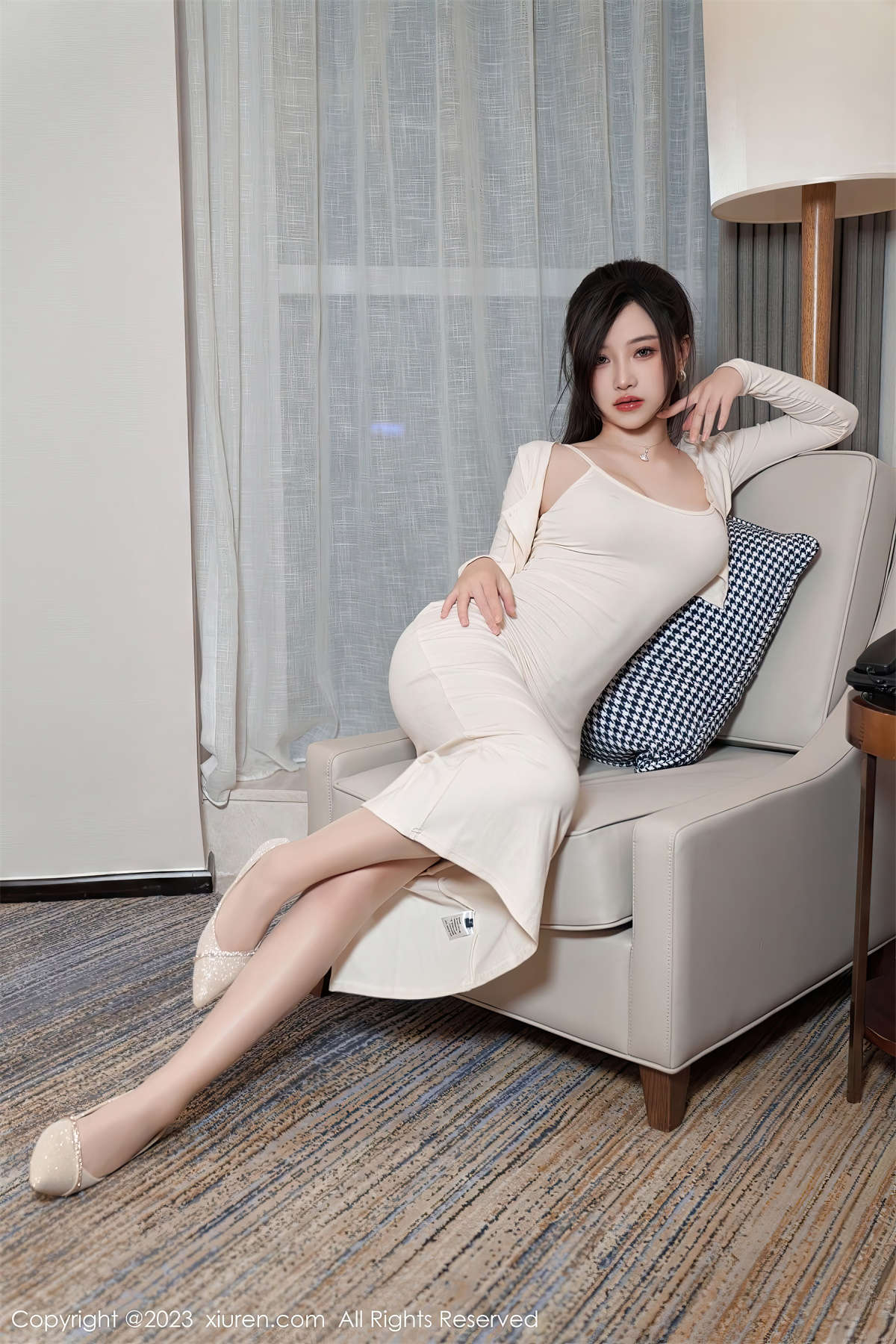 图片[2]-Xiuren秀人网 2023.05.18 No.6761 妙可可-日更街拍