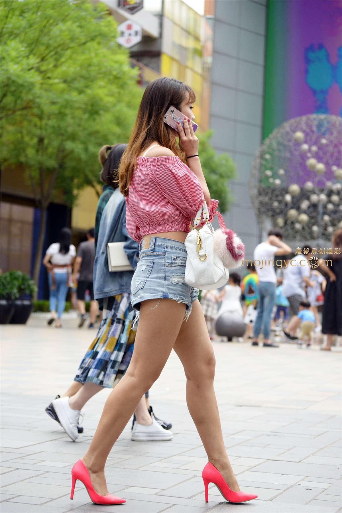 图片[2]-6-11糖果色尖头细高跟-日更街拍