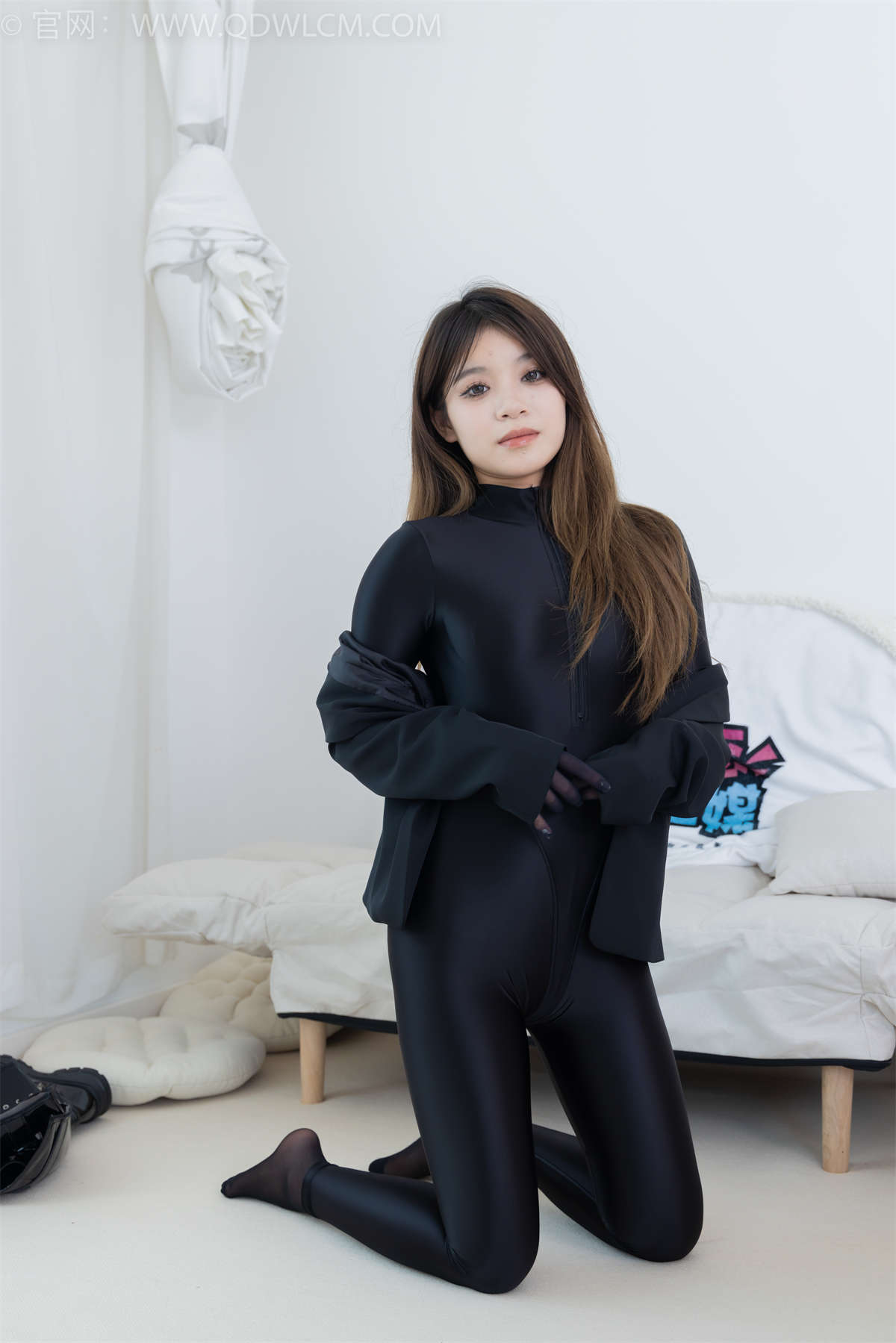 物恋传媒 NO.1662 闪闪-过去式的爱情-日更街拍