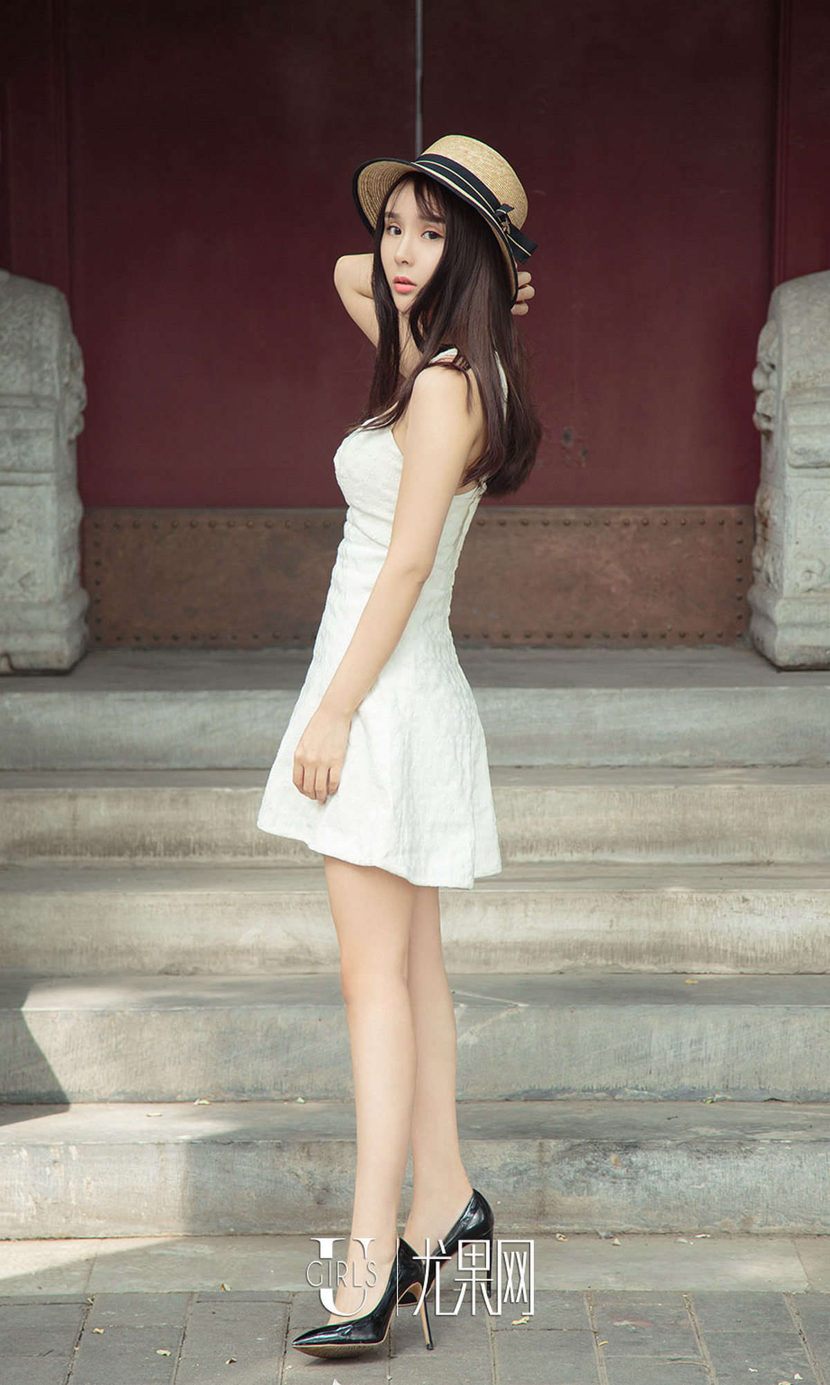 Ugirls爱尤物 NO.852 幂书 甜蜜假日-日更街拍