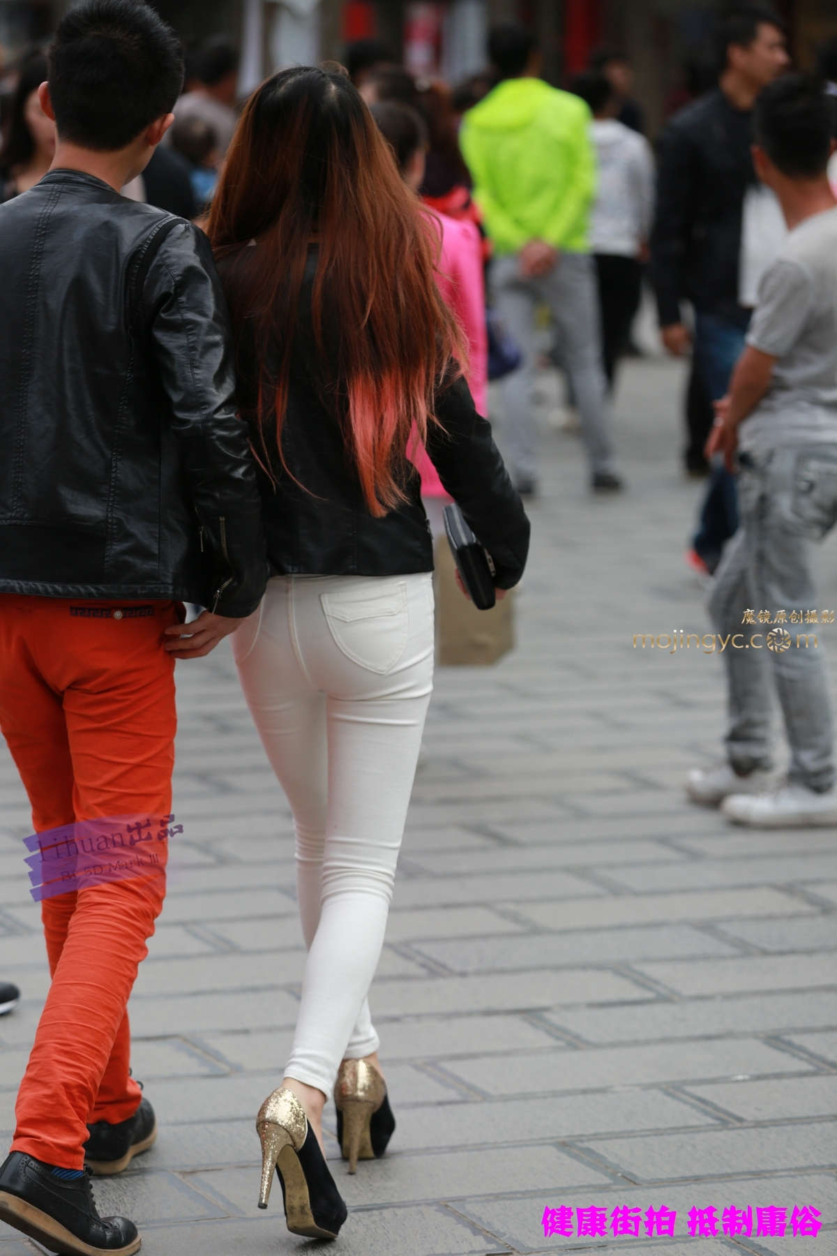 李欢原创-白裤，紧翘（17P）-日更街拍