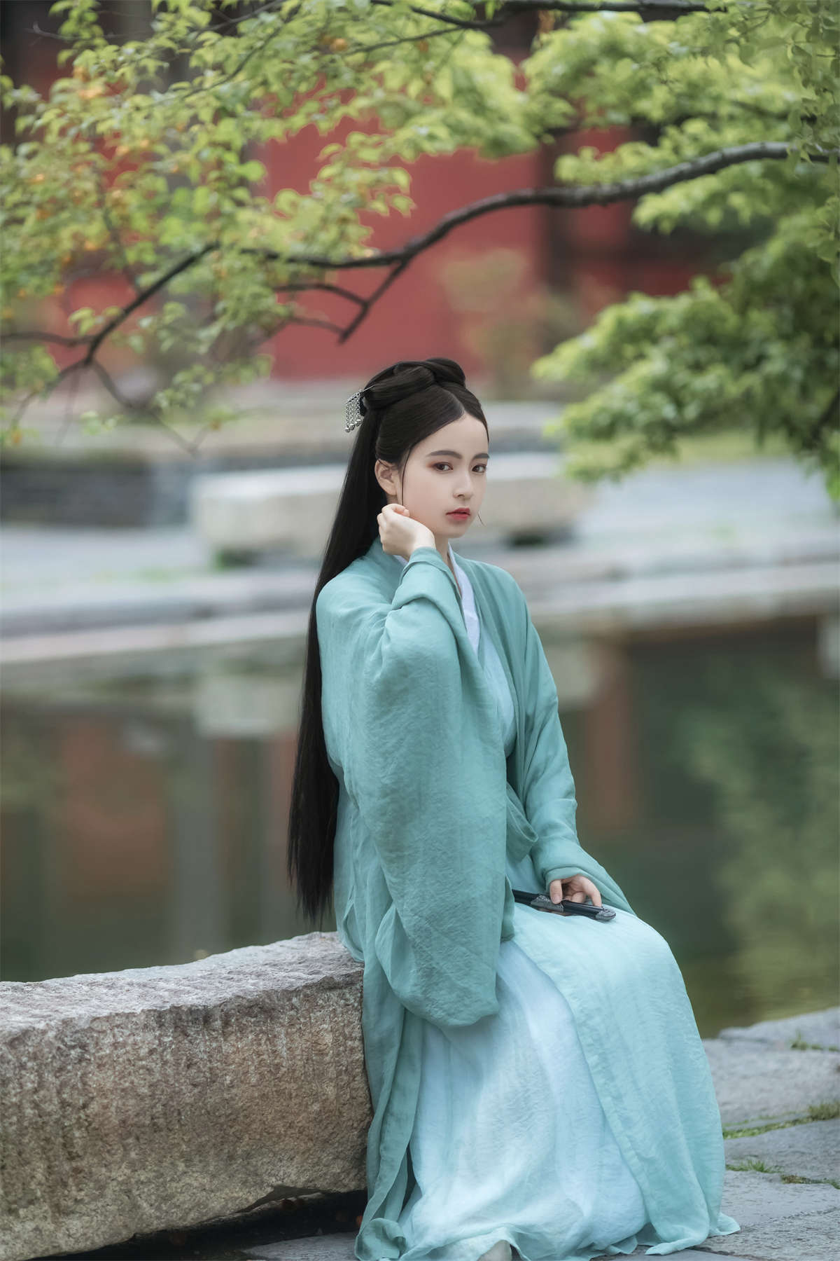 YITUYU艺图语 2022.04.29 胭脂剑 芹菜发儿-日更街拍
