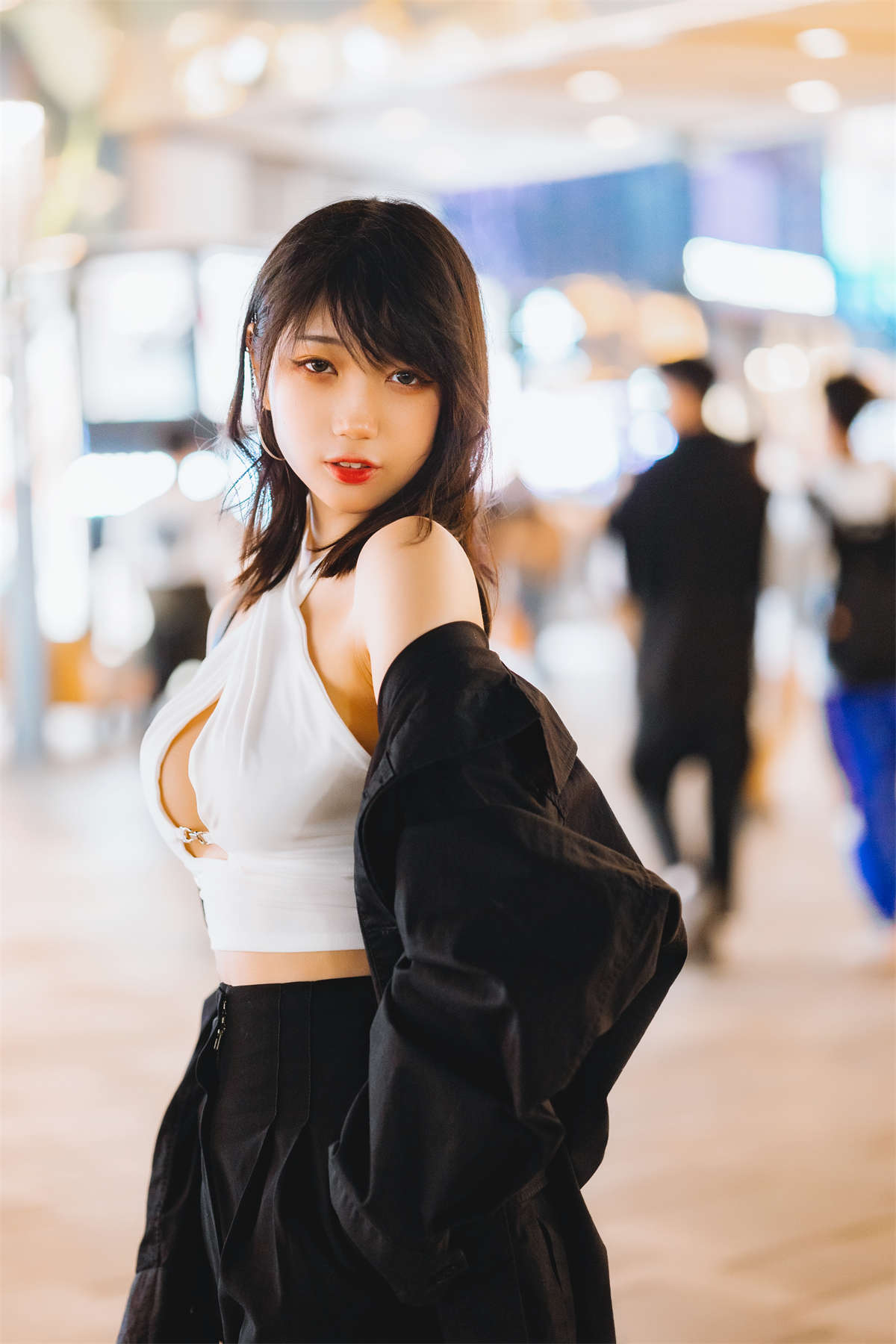 图片[2]-YITUYU艺图语 2022.04.29 夜行 周叽叽-日更街拍