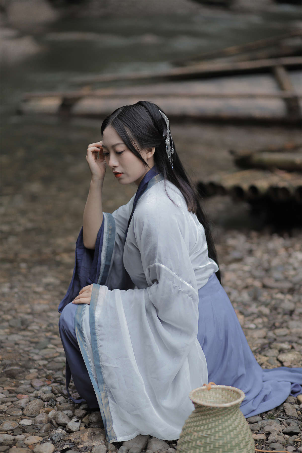 YITUYU艺图语 2022.05.10 采药女 劉忄乂-日更街拍