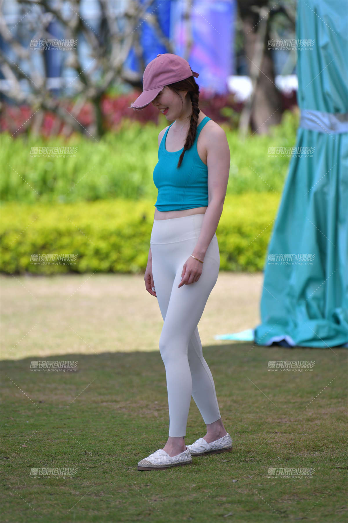 图片[2]-★清凉白瑜伽裤美女-日更街拍