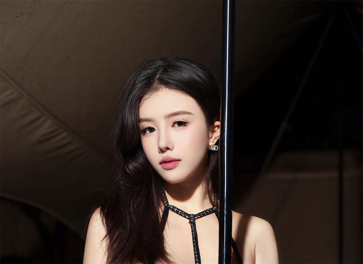 图片[2]-Xiuren秀人网 2024.11.08 NO.9420 唐翩翩-日更街拍