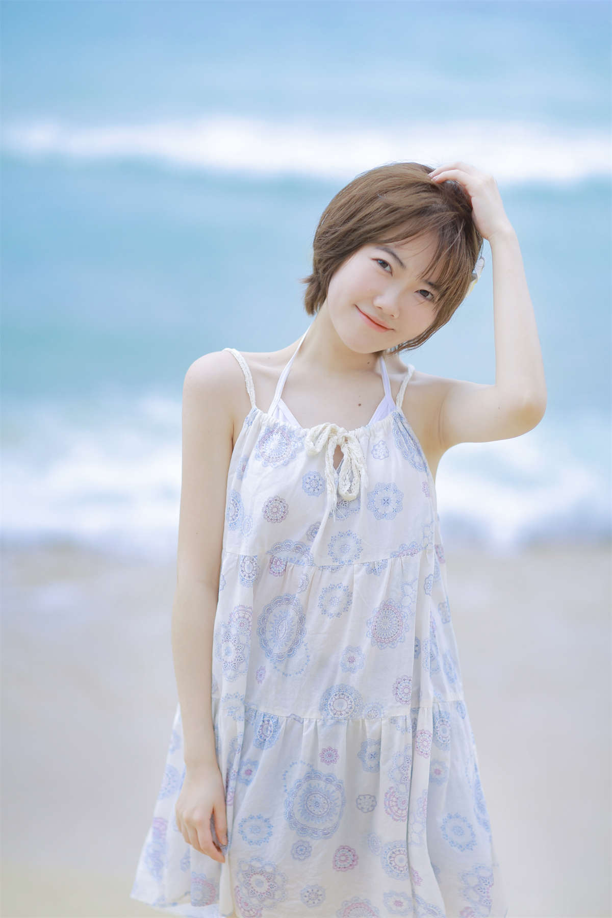 YITUYU艺图语 2022.05.10 海边日系少女 小喵咪不懂鱼-日更街拍