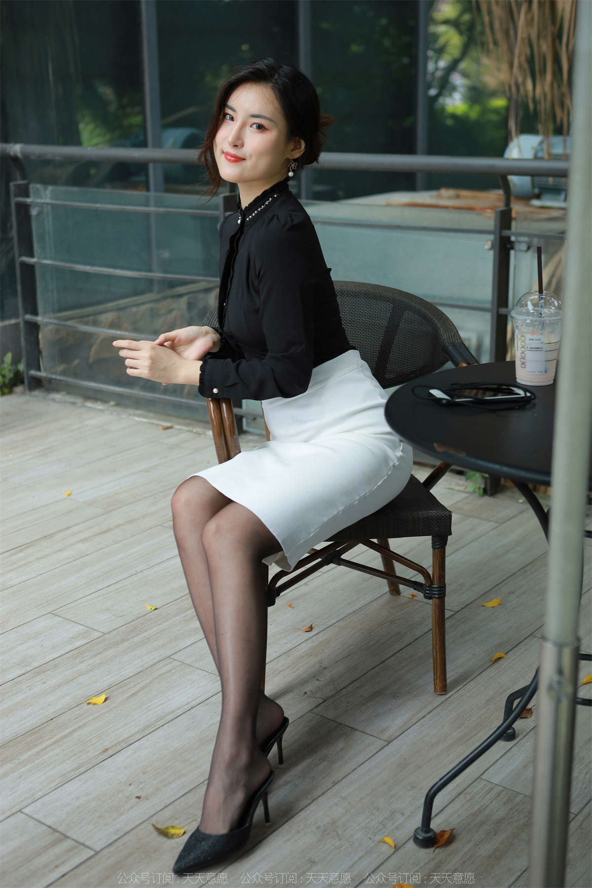 图片[2]-IESS异思趣向 2022.05.15 丝享家1089：小宝 黑丝黑衬衣-日更街拍