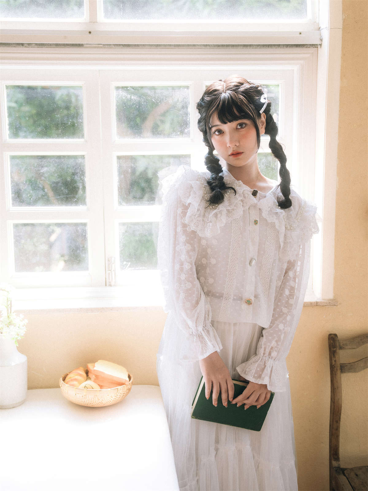 YITUYU艺图语 2023.05.05 春日是专属于你的浪漫 奉谷谷-日更街拍