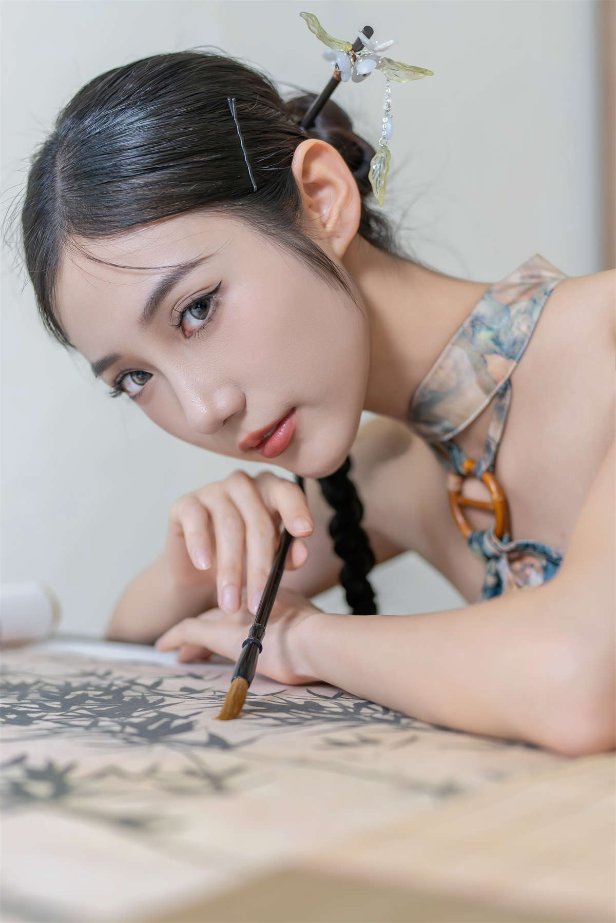 YITUYU艺图语 2024.08.10 古韵今风：旗袍下的静谧世界 o1ne万-日更街拍