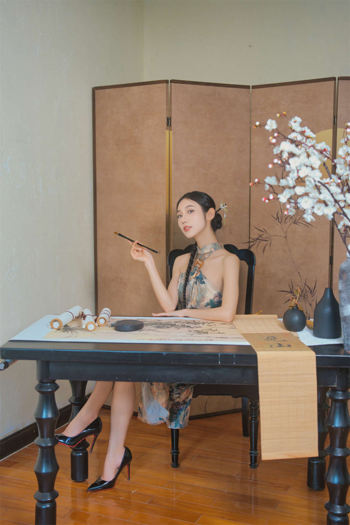 YITUYU艺图语 2024.08.10 古韵今风：旗袍下的静谧世界 o1ne万插图1