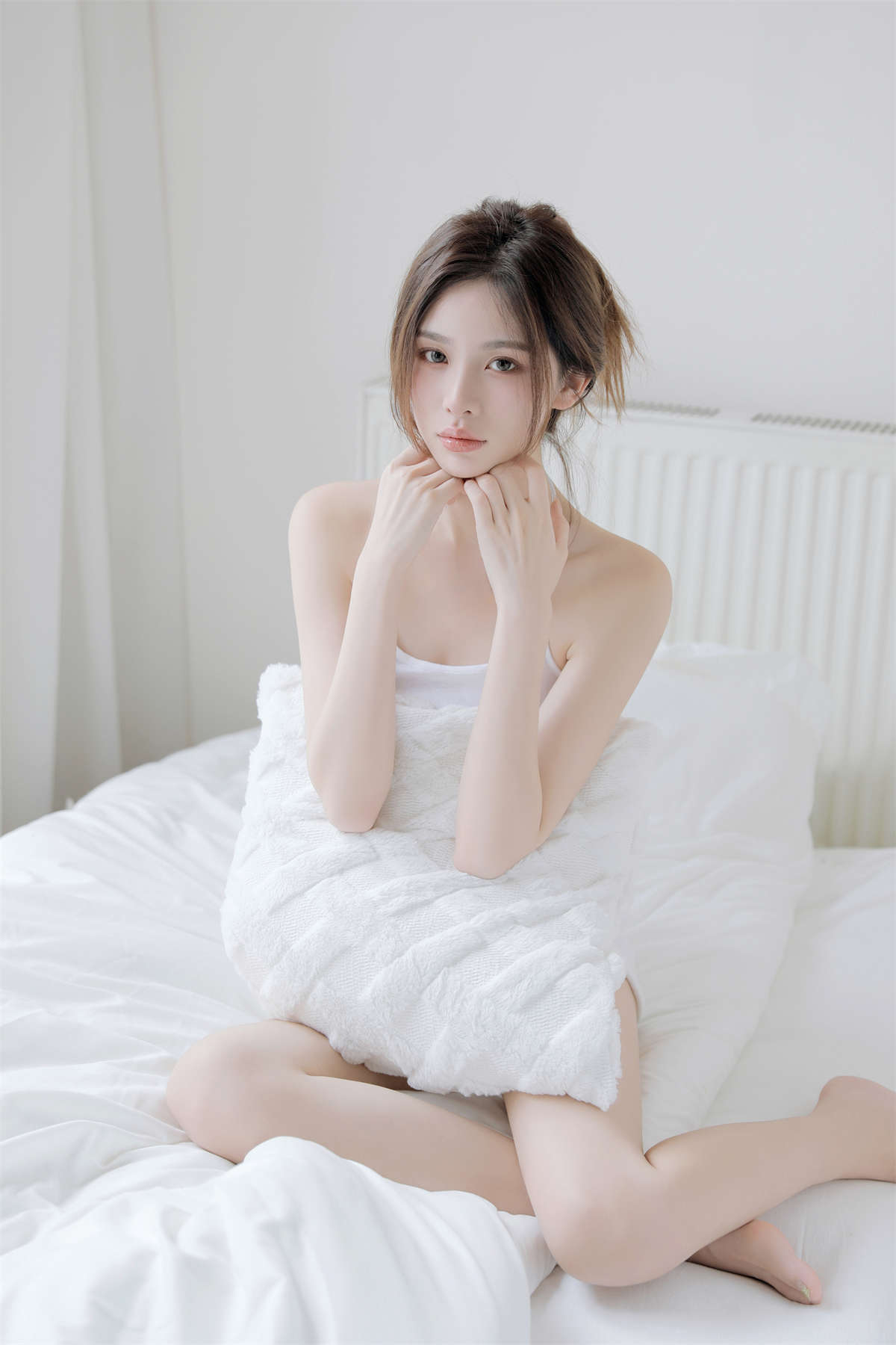 YITUYU艺图语 2023.08.15 夏日青提 小霏Zz-日更街拍