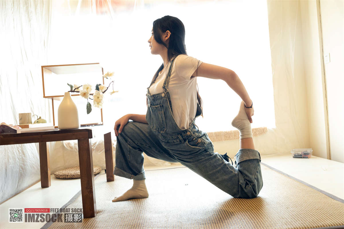 MZSOCK-2023 No.010 琴子-日更街拍