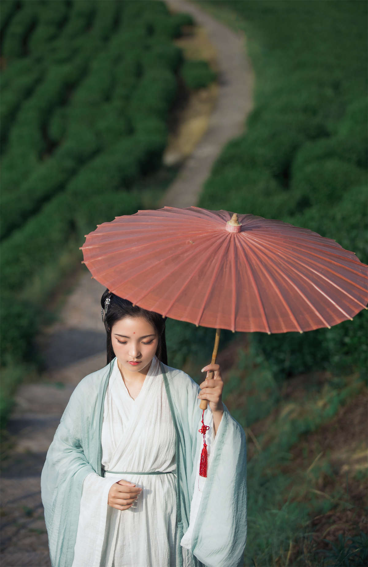 图片[2]-YITUYU艺图语 2022.05.26 茶山 一个白鹿-日更街拍