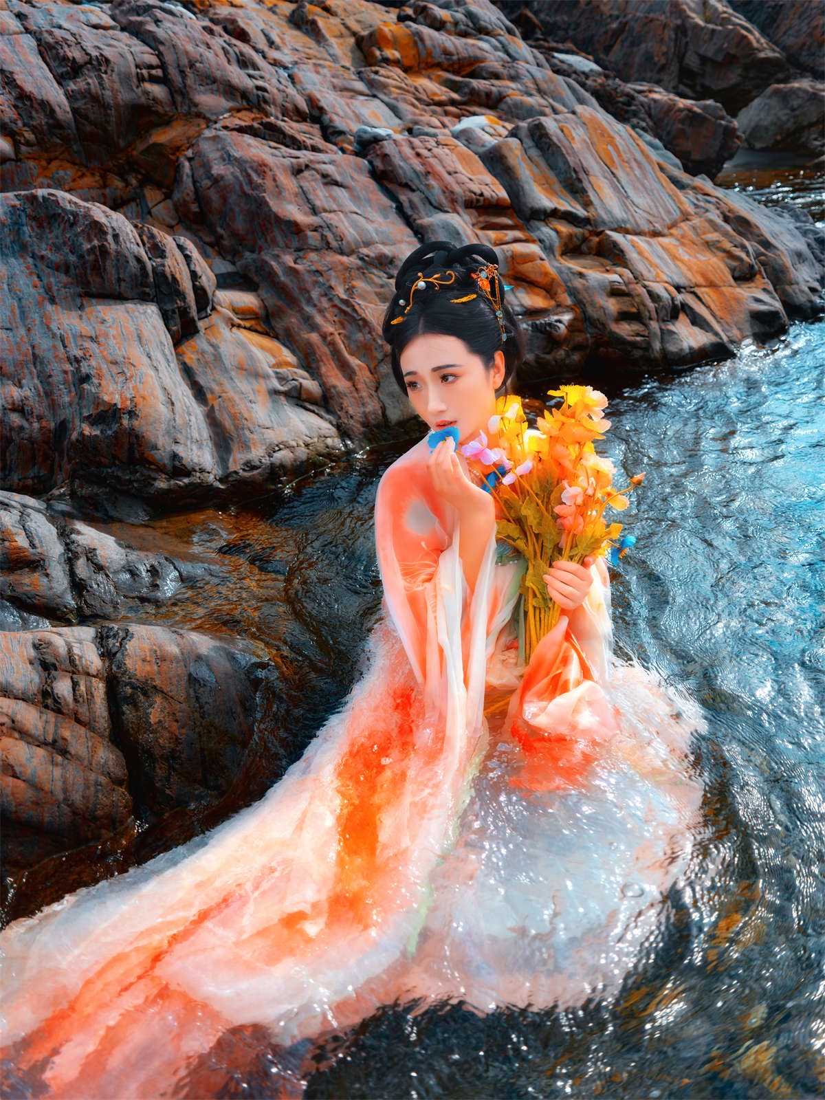 YITUYU艺图语 2023.08.16 轻水漫歌 龙恩星插图1