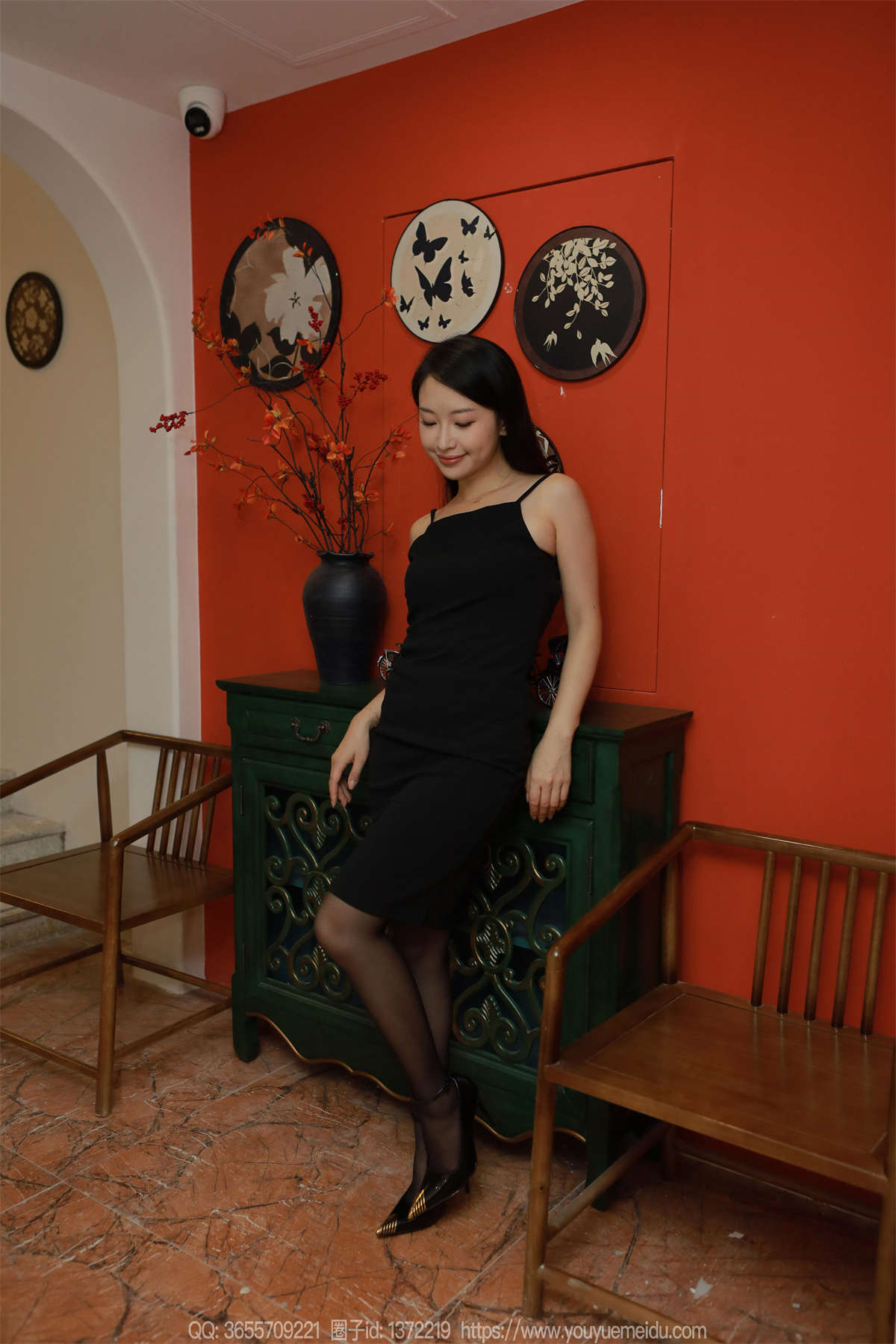 IESS异思趣向 2024.10.14 丝享家1871：小婕 等你电话-日更街拍