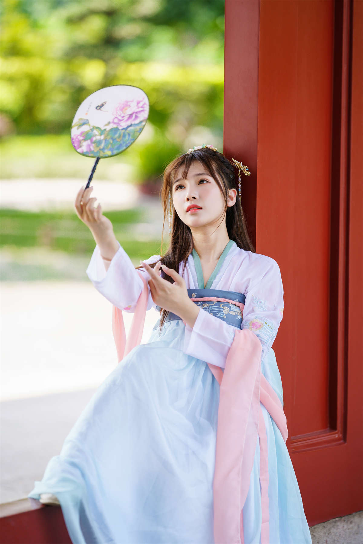 YITUYU艺图语 2023.05.06 长袖善舞，终于拍到会跳舞的小姐姐 沐妍-日更街拍