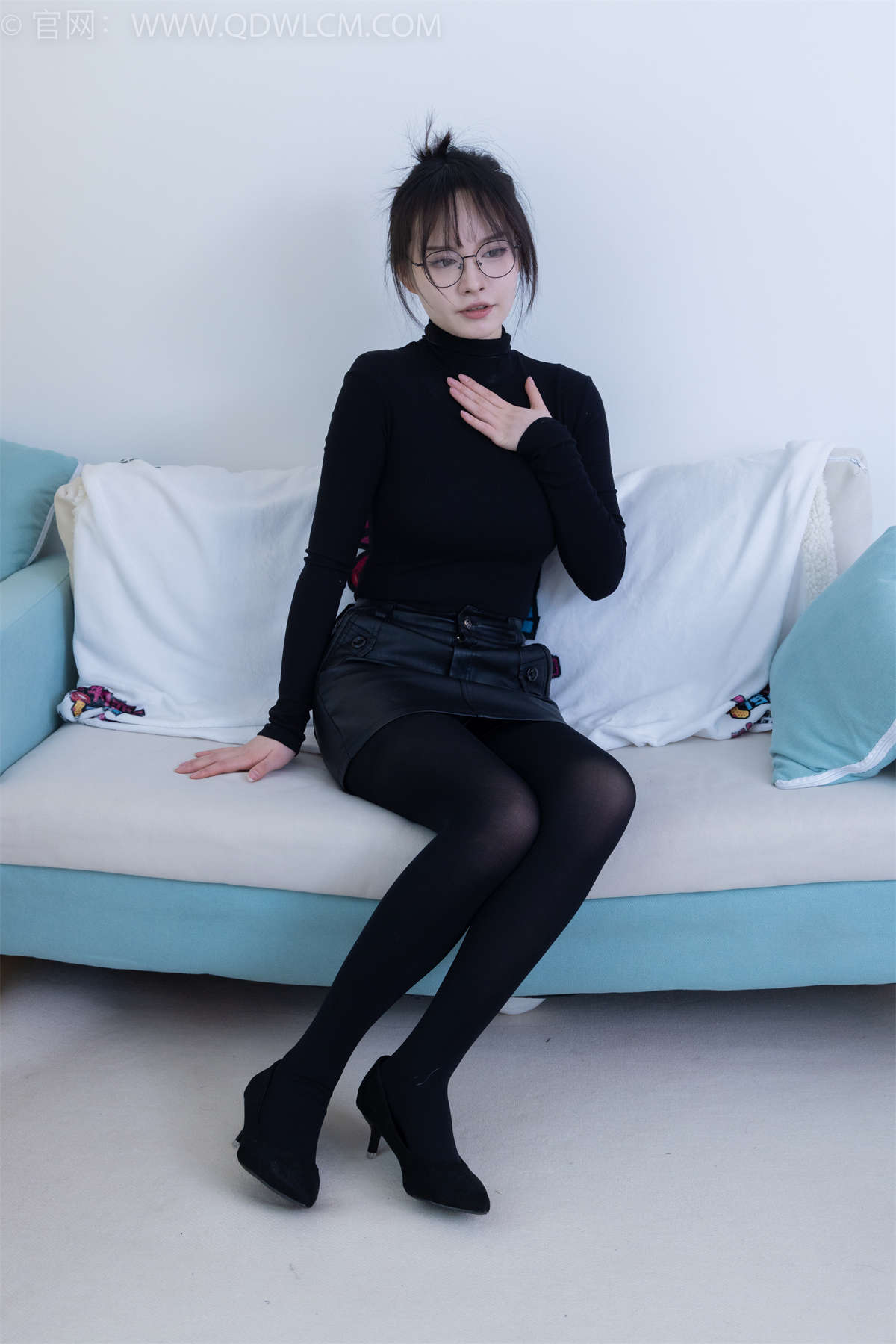 图片[2]-物恋传媒 NO.1853 小酒-漫长的夜-日更街拍