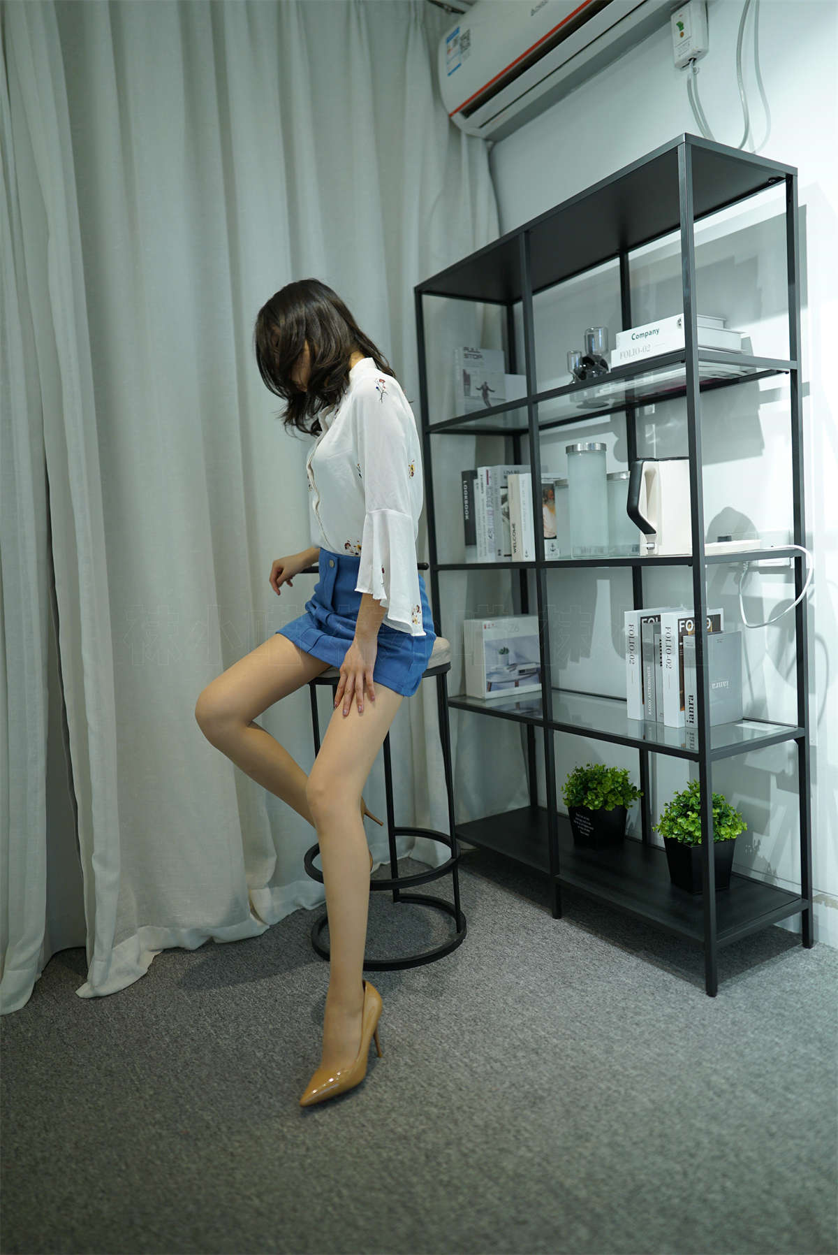 图片[2]-kittyWawa袜小喵 KT143 高高在上-日更街拍