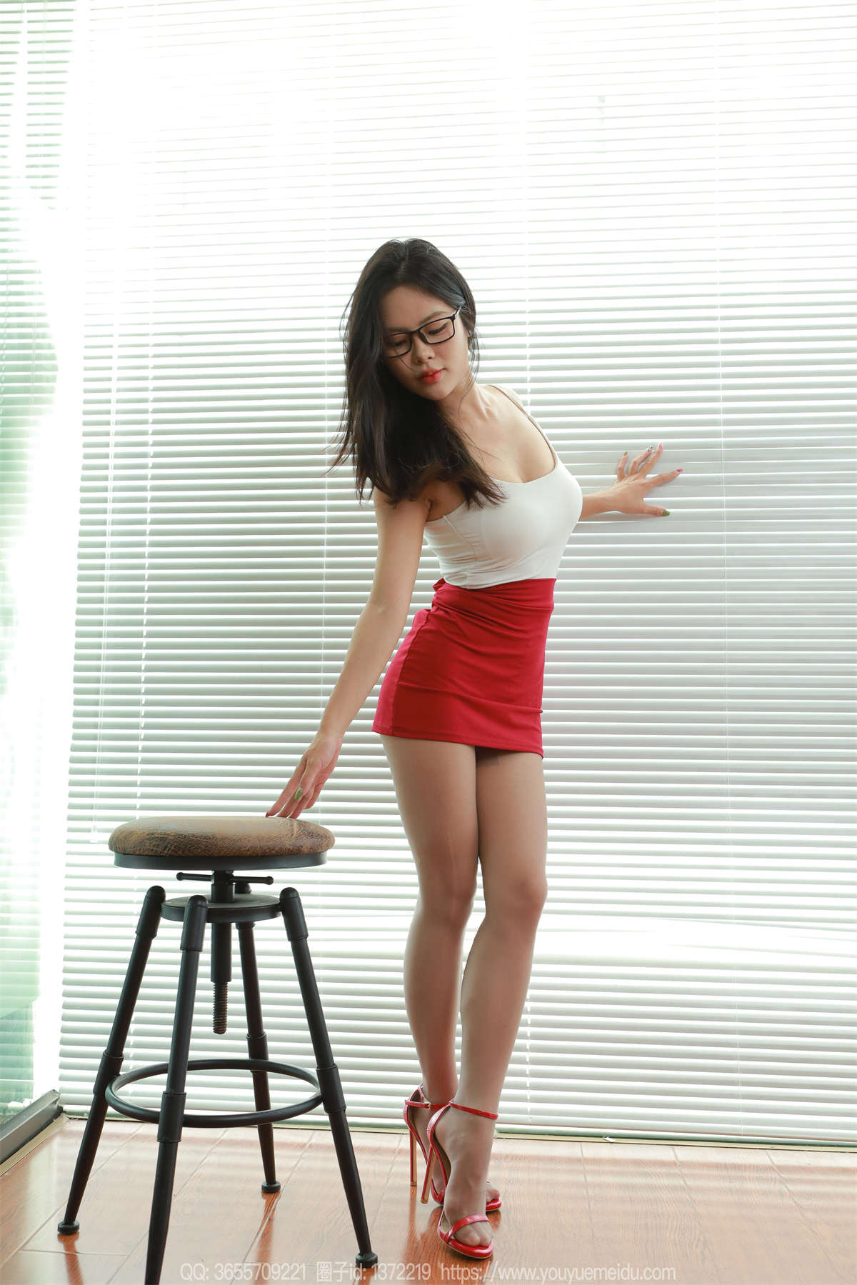 IESS异思趣向 2024.10.17 丝享家1874：兔兔 白色吊带（上）-日更街拍