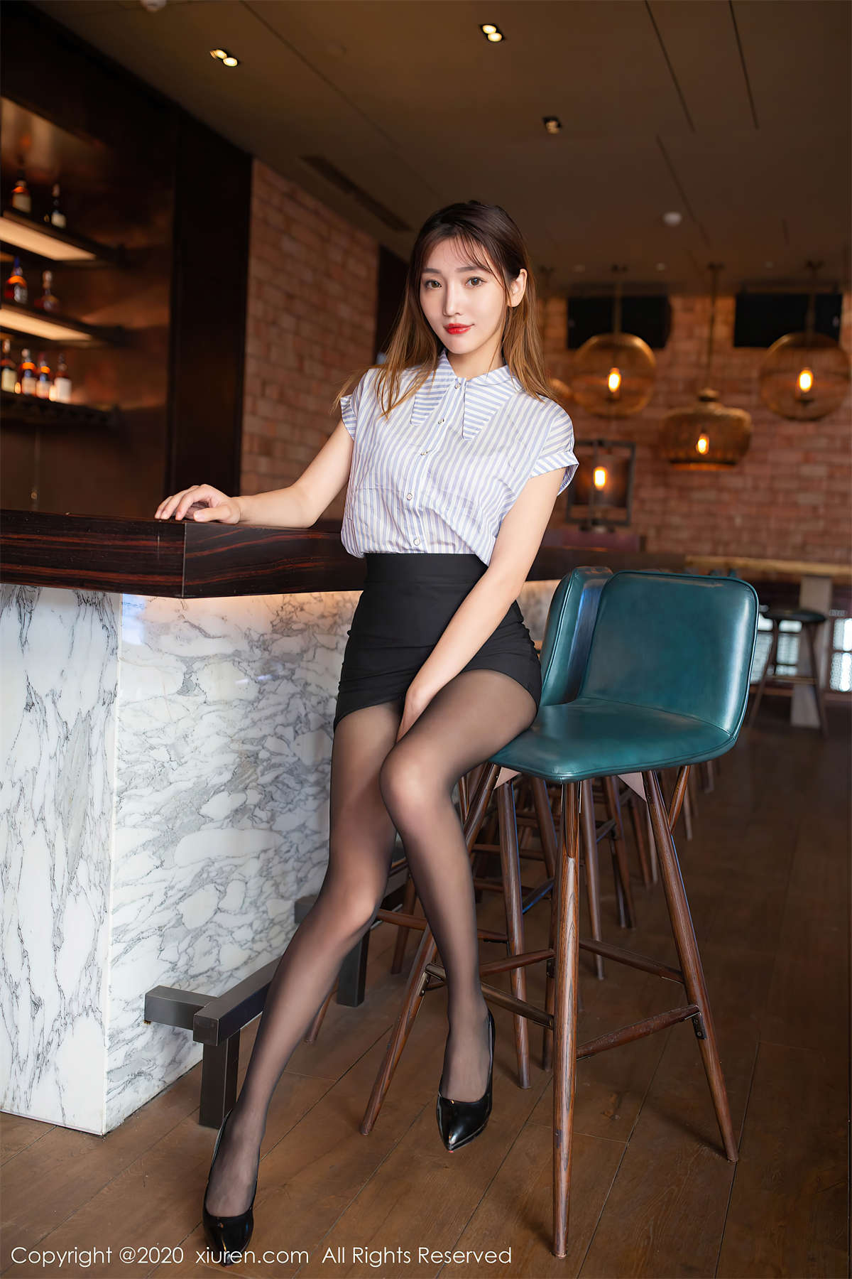 Xiuren秀人网 2020.11.20 NO.2810 陆萱萱-日更街拍