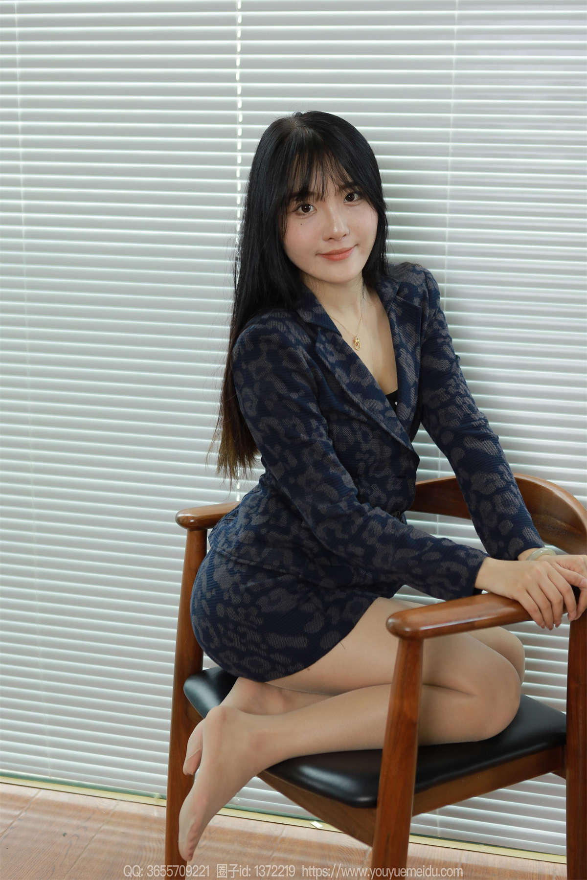 图片[2]-IESS异思趣向 2024.08.14 丝享家1819：婉萍 阳光OL(下）-日更街拍