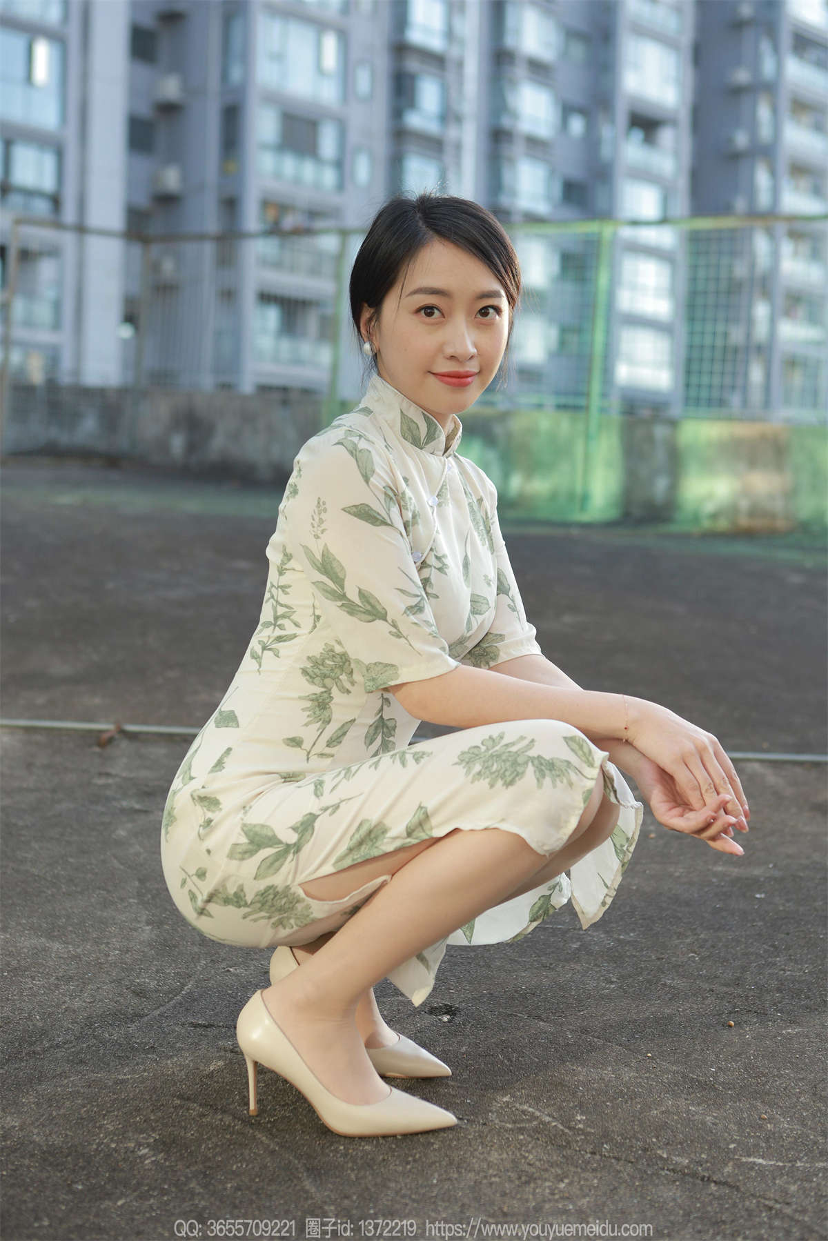 IESS异思趣向 2023.11.24 丝享家1594：小婕 薄如蝉翼-日更街拍