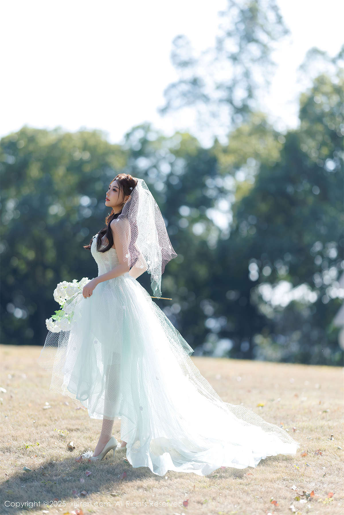 图片[2]-Xiuren秀人网 2025.01.07 NO.9722 杨晨晨Yome-日更街拍