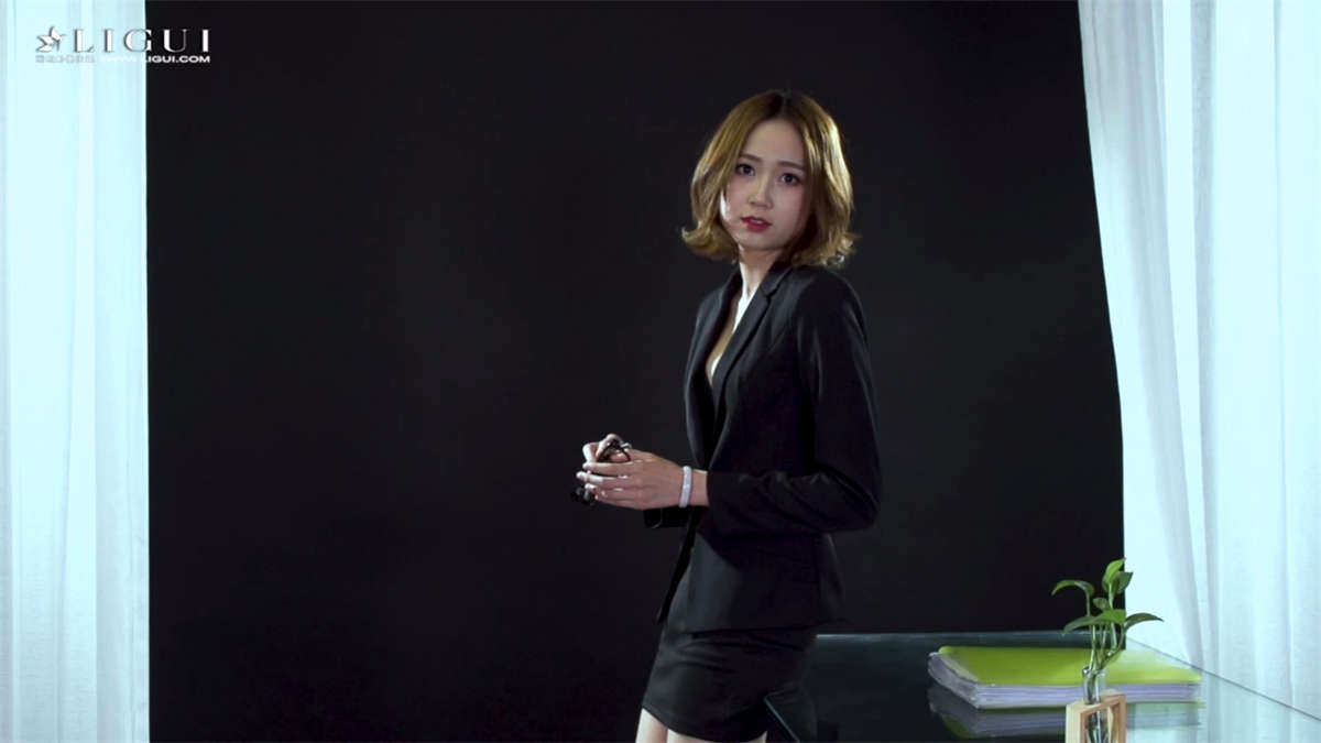 图片[2]-Ligui丽柜视频 2019.10.22 职场新秀-爆款美腿 RITA-日更街拍