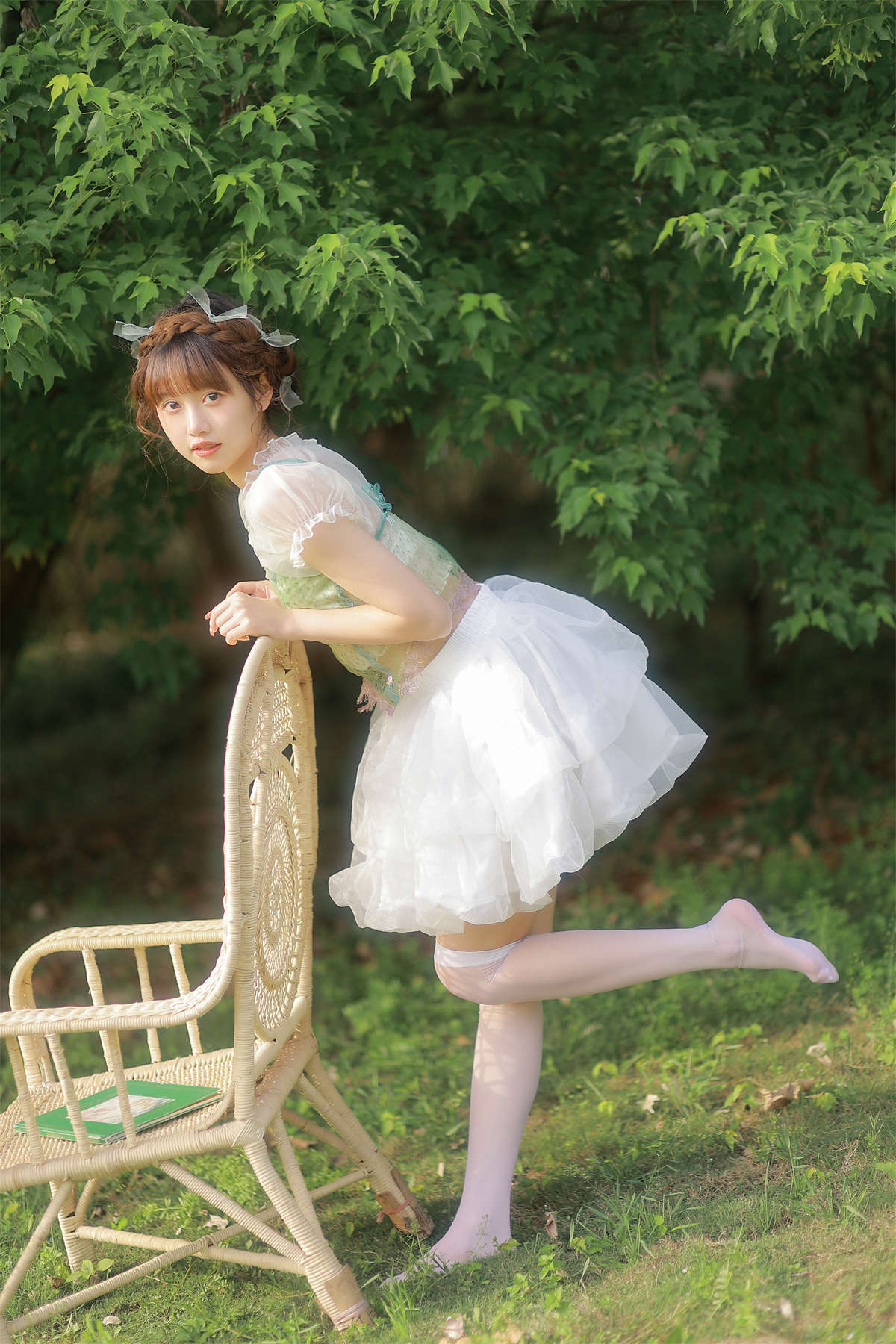 YITUYU艺图语 2022.09.13 要把梦藏进树叶里 -金鱼yu-日更街拍