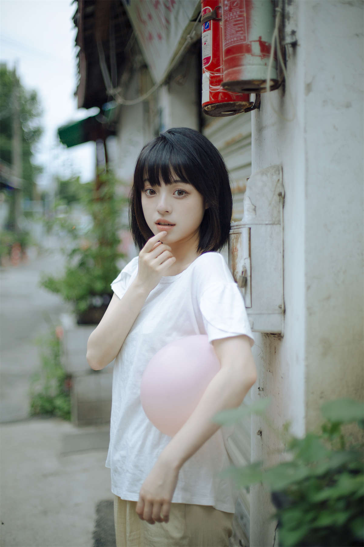 YITUYU艺图语 2023.07.06 在夏日街头漫游 嗷呜-日更街拍