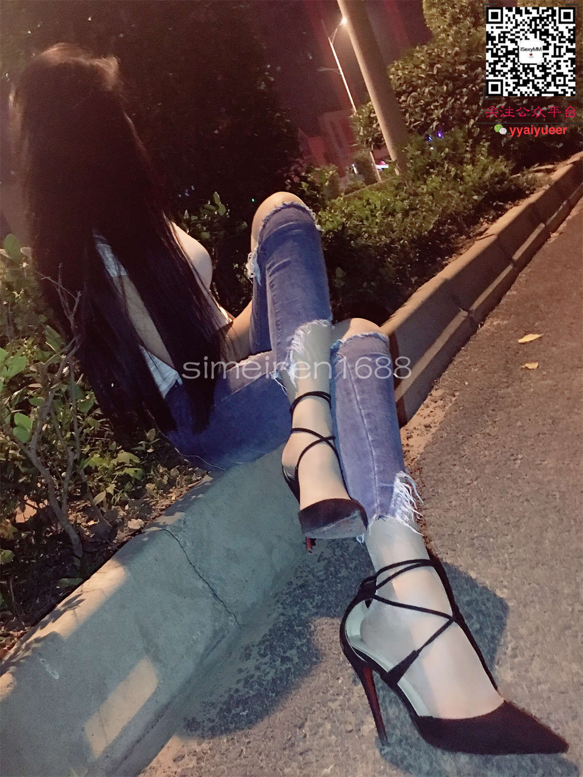 图片[2]-丝月神 004 细带牛仔裤肉路灯下夜拍-日更街拍