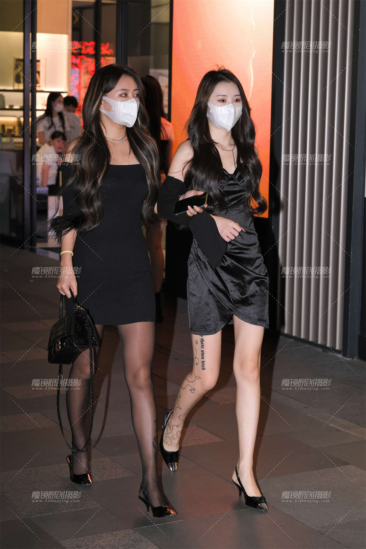 黑裙黑丝小姐姐-日更街拍