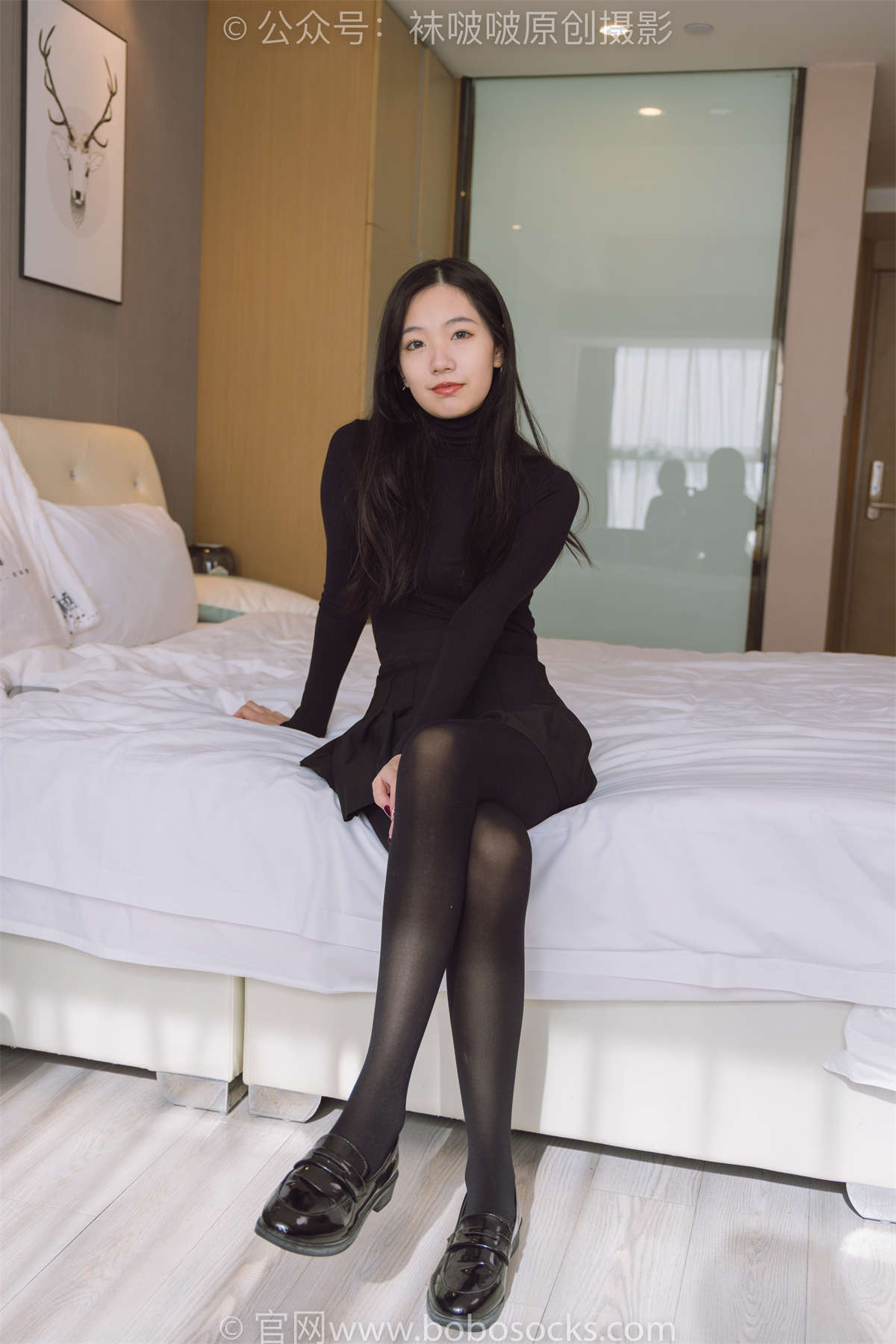 袜啵啵 No.184 小甜豆-黑皮鞋、厚黑丝 花絮版-日更街拍