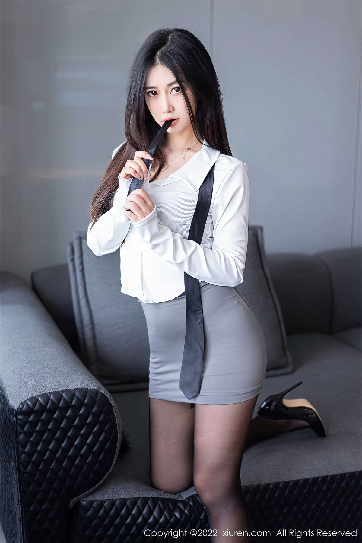 Xiuren秀人网 2022.11.02 NO.5795 laura阿姣插图1