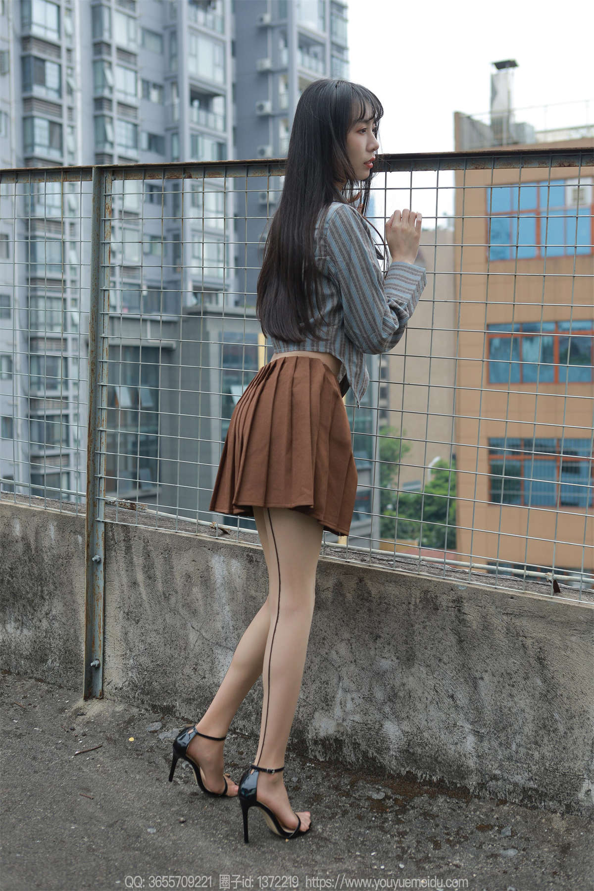 IESS异思趣向 2023.10.20 丝享家1564：团团 美丽后竖线-日更街拍