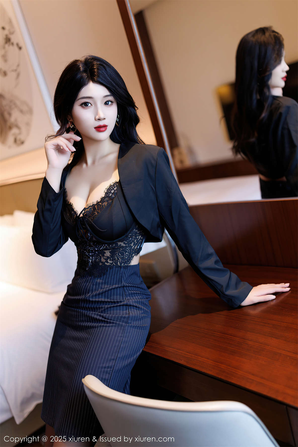 图片[2]-Xiuren秀人网 2025.01.08 NO.9728 南乔-日更街拍